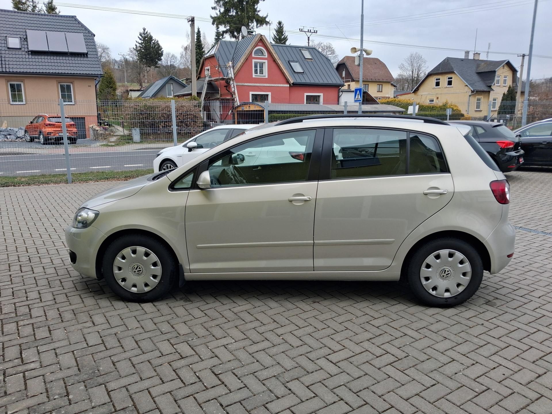 Volkswagen Golf Plus, 1,2TSi SERVISKA NOVÁ STK ! - fotka 4