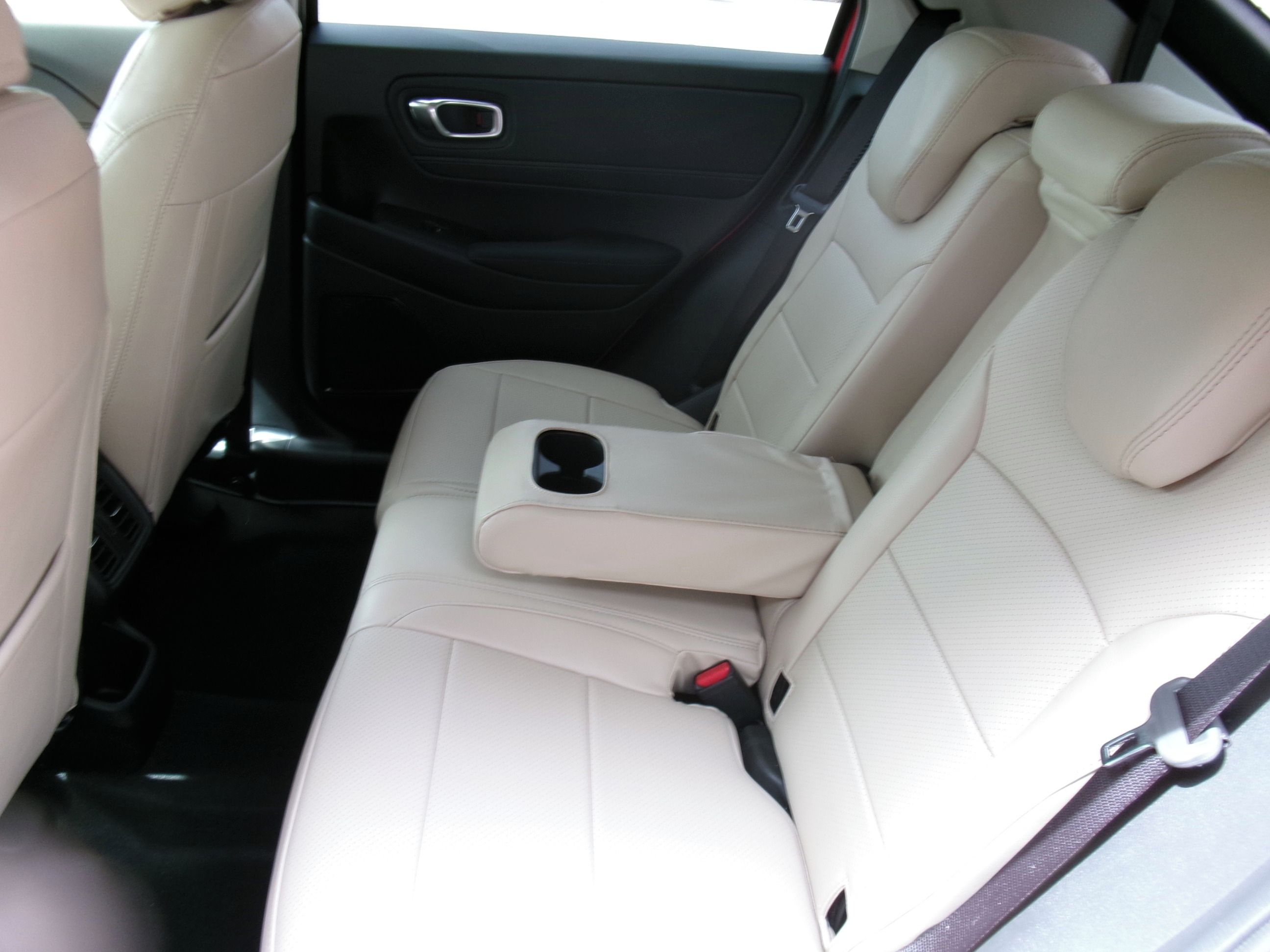 Honda HR-V, 1.5e:HEV ELEGANCE EXCLUSIVE - fotka 5