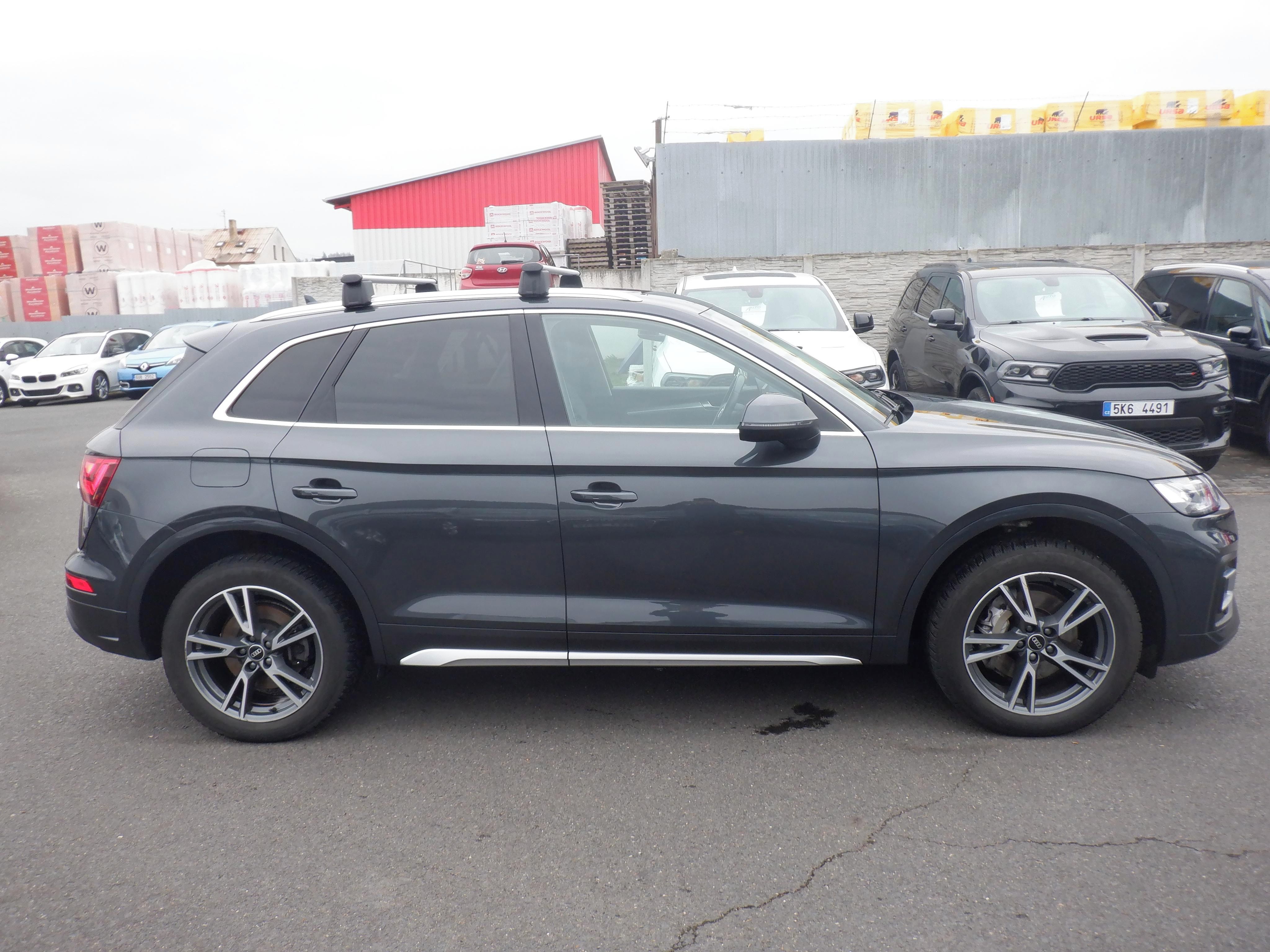 Audi Q5, 2.0 TDI Quattro STronic,ČR - fotka 4