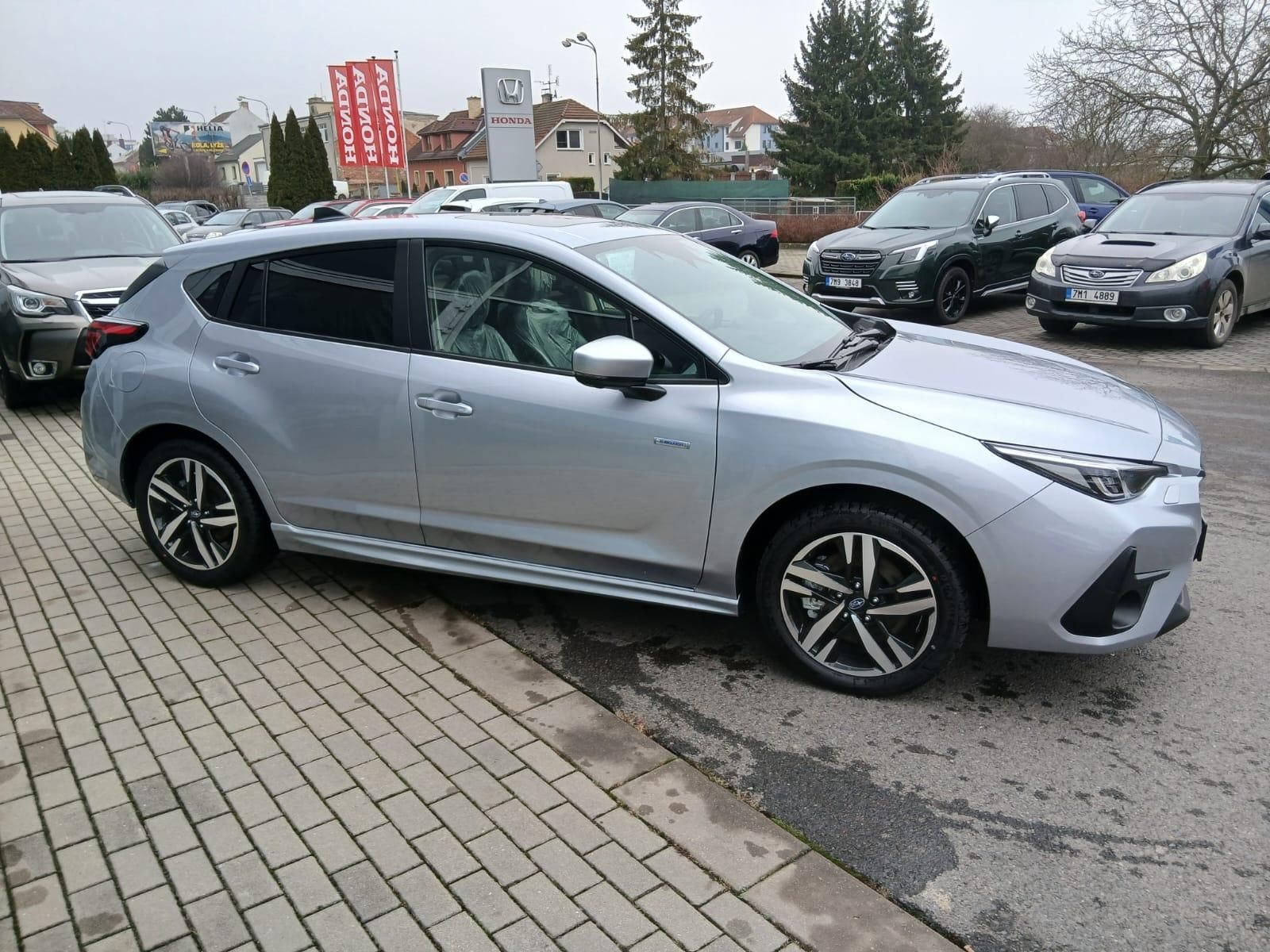 Subaru Impreza, IMPREZA EXECUTIVE 2,0i E-Boxer - fotka 5