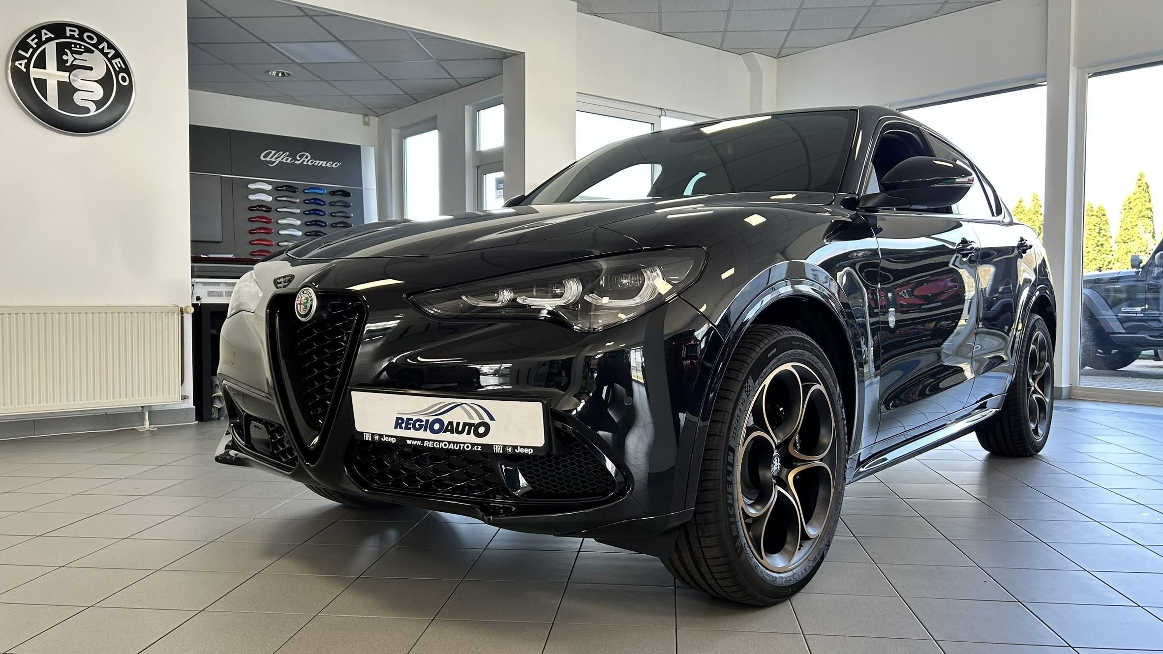 Alfa Romeo Stelvio, 2.0i 280k AWD Intensa