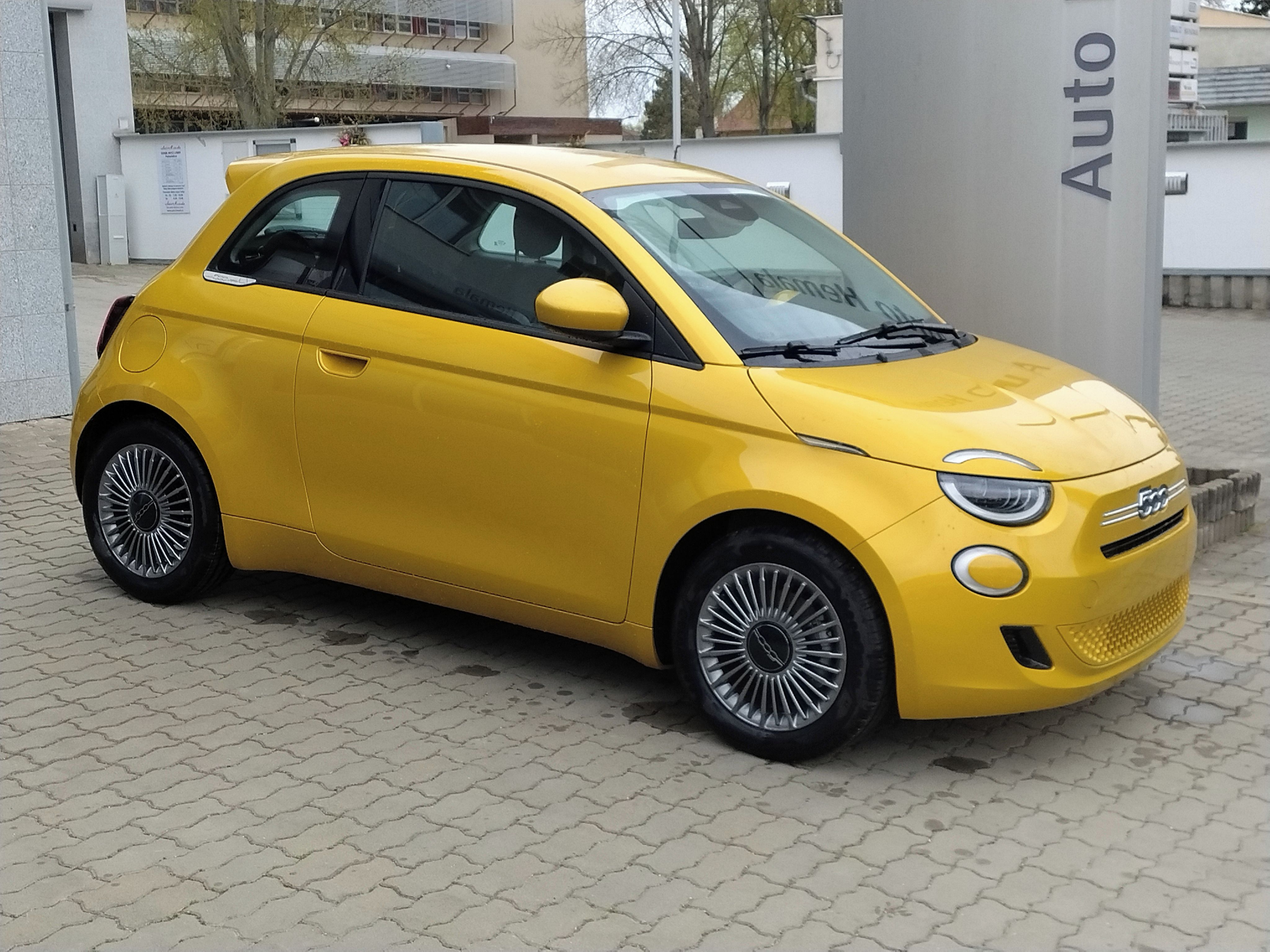 Fiat 500, 1,0 BSG 65k EDICE TORINO - fotka 5