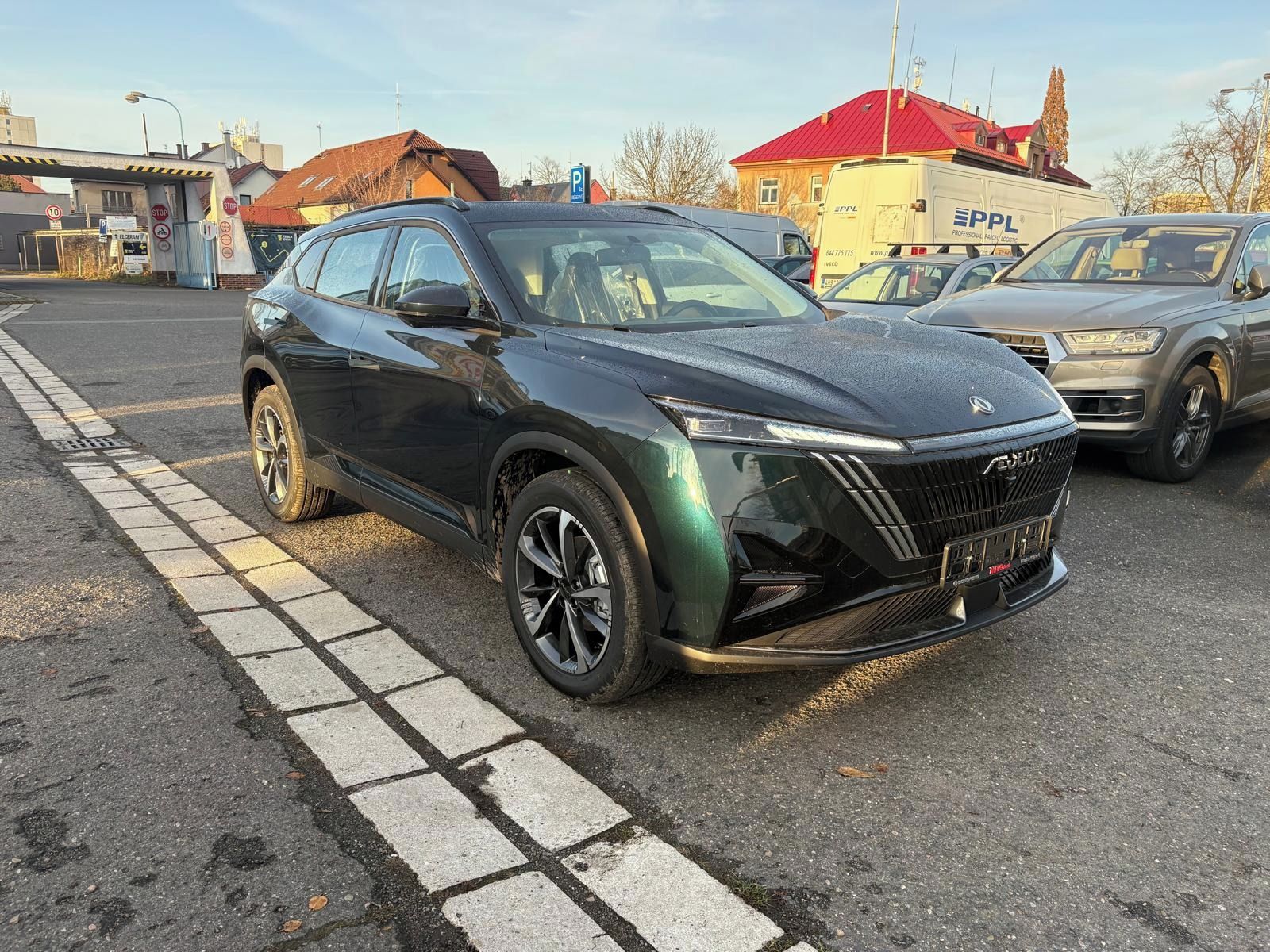 Dongfeng Mage, 1.5T 145kw E2 Deep Blue - fotka 4
