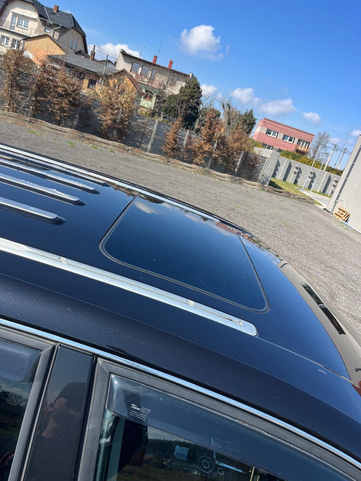Volkswagen Touareg, V6 3litr, 165 kW facelift - fotka 6