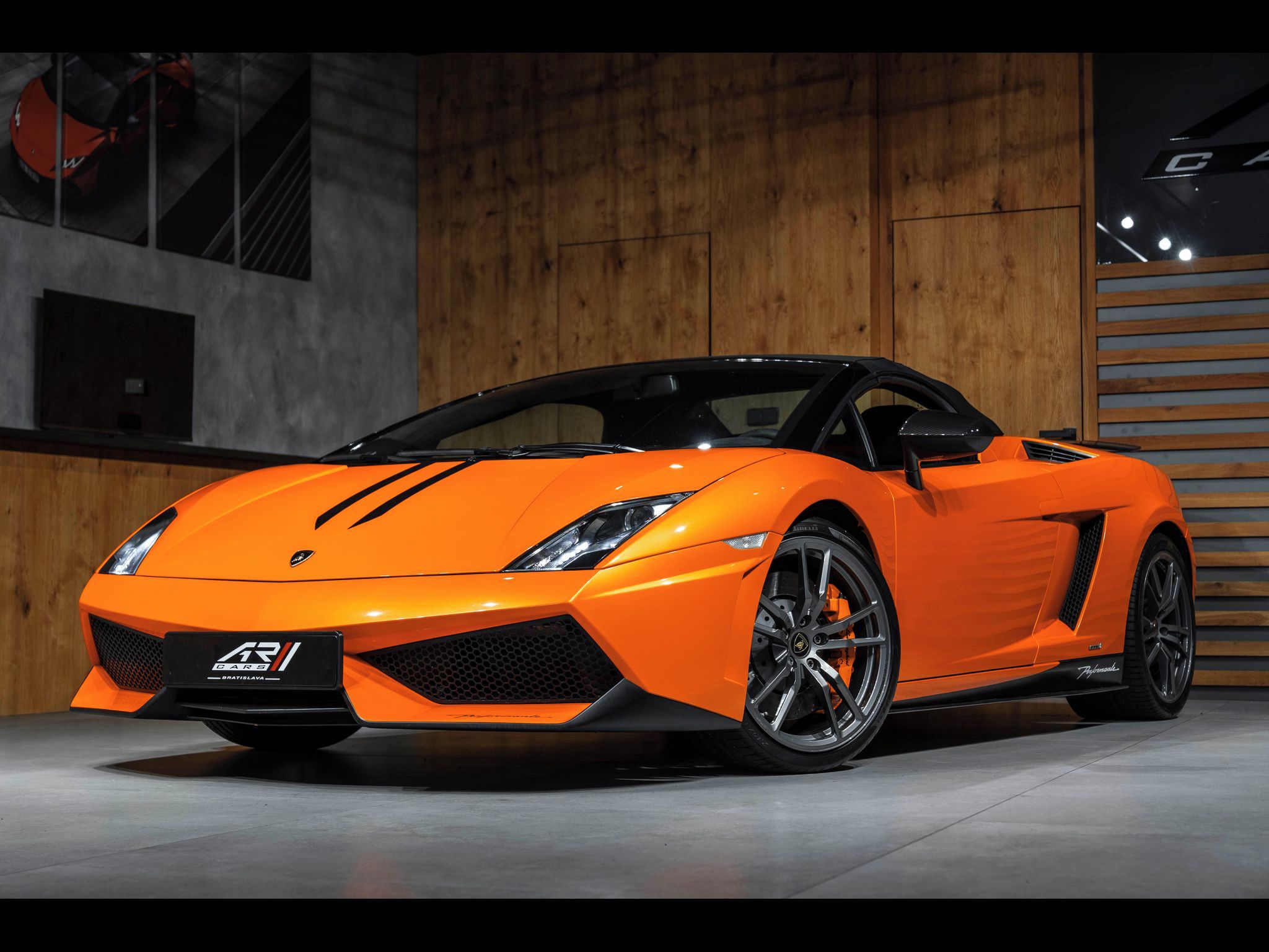 Lamborghini Gallardo, Performante - fotka 6