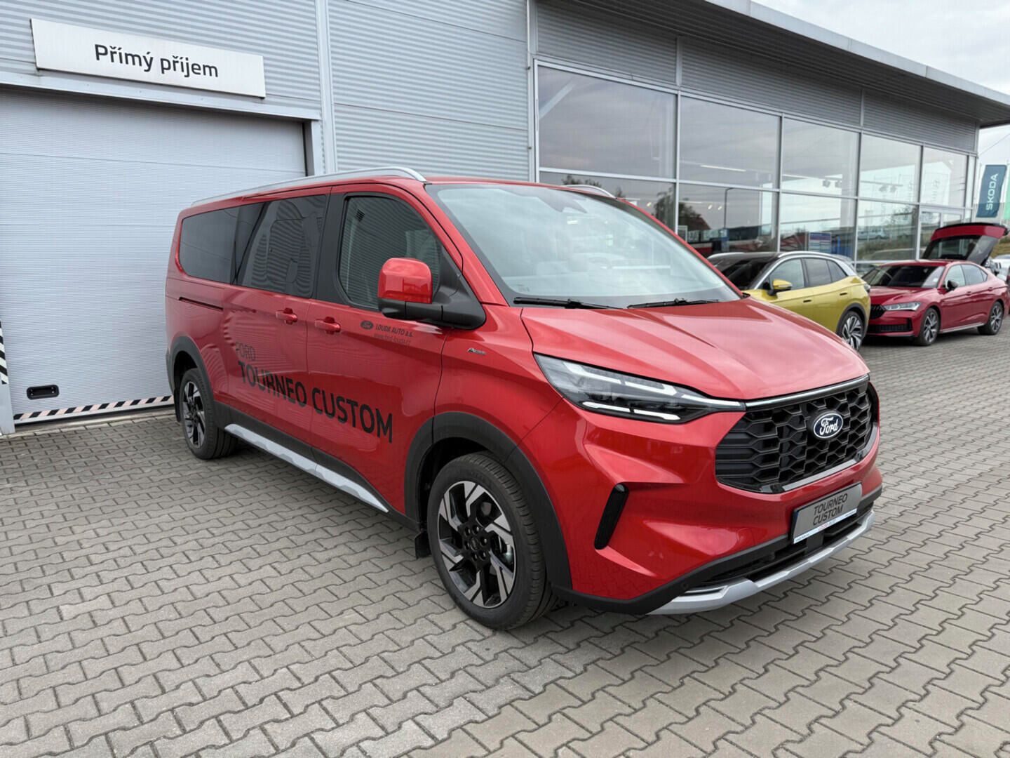 Ford Tourneo Custom, L2, 125 kW - fotka 3