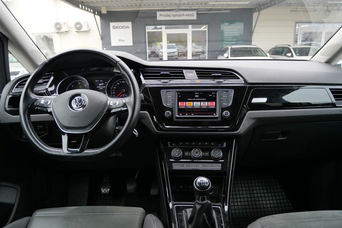 Volkswagen Touran, 1.6 TDI 81 kW Highline - fotka 6