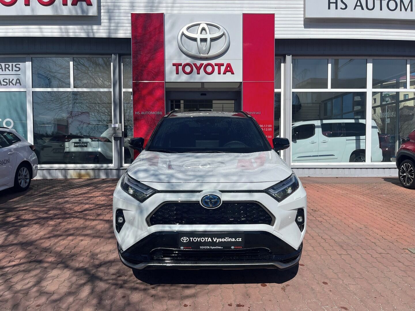 Toyota Rav4, 2.5 Plug-in Executive 306k 4x4 - fotka 2