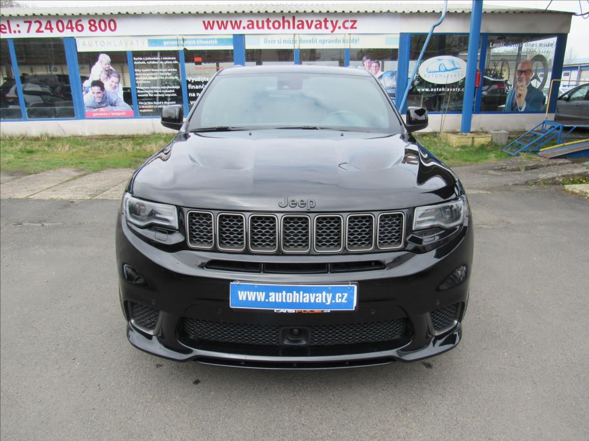 Jeep Grand Cherokee, 6,2 V8 HEMI Trackhawk 527kW - fotka 2