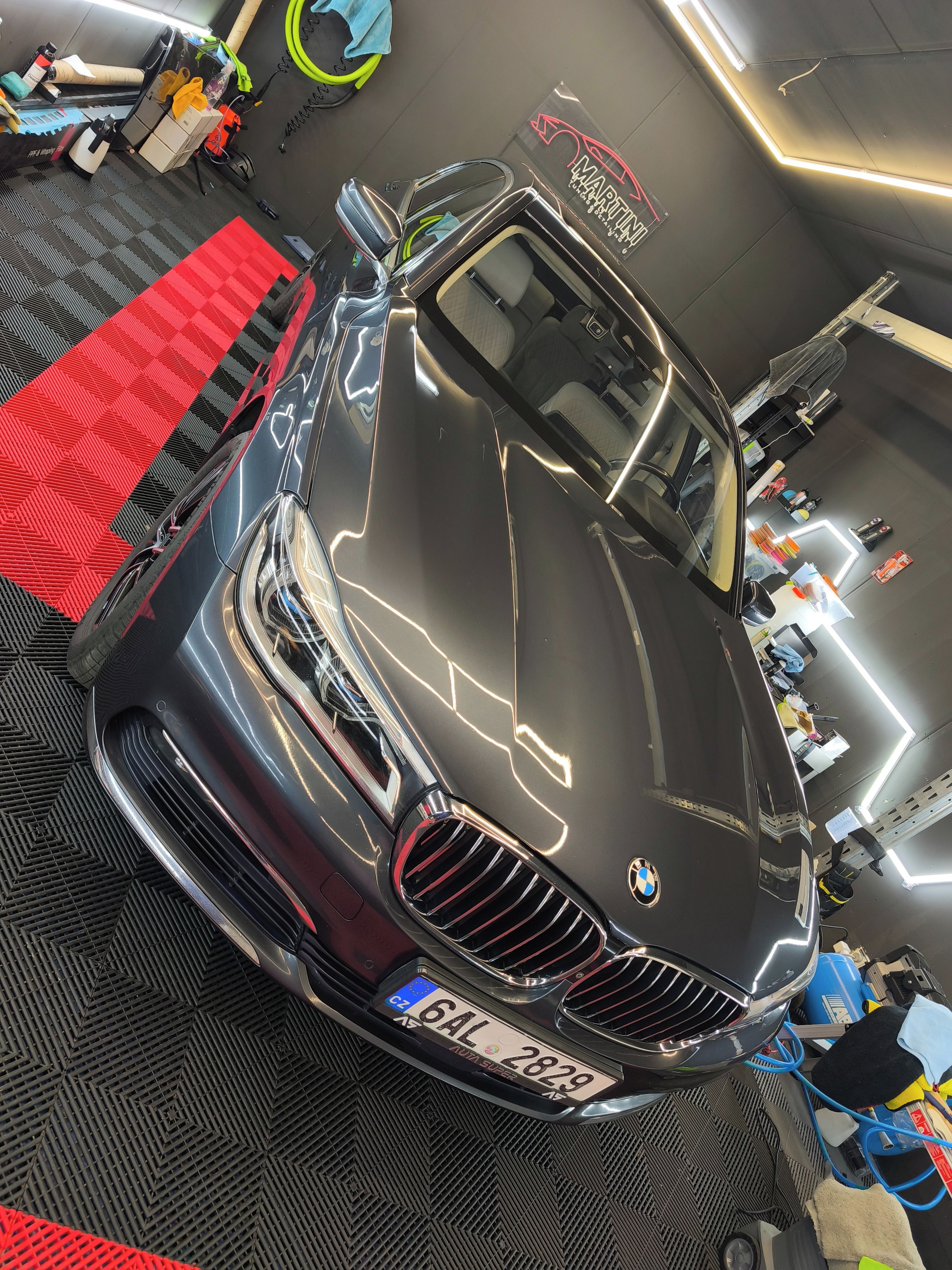 BMW Řada 7, BMW 750Li