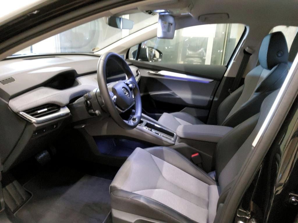 Škoda Enyaq iV, 109kw, 52kwh - fotka 5