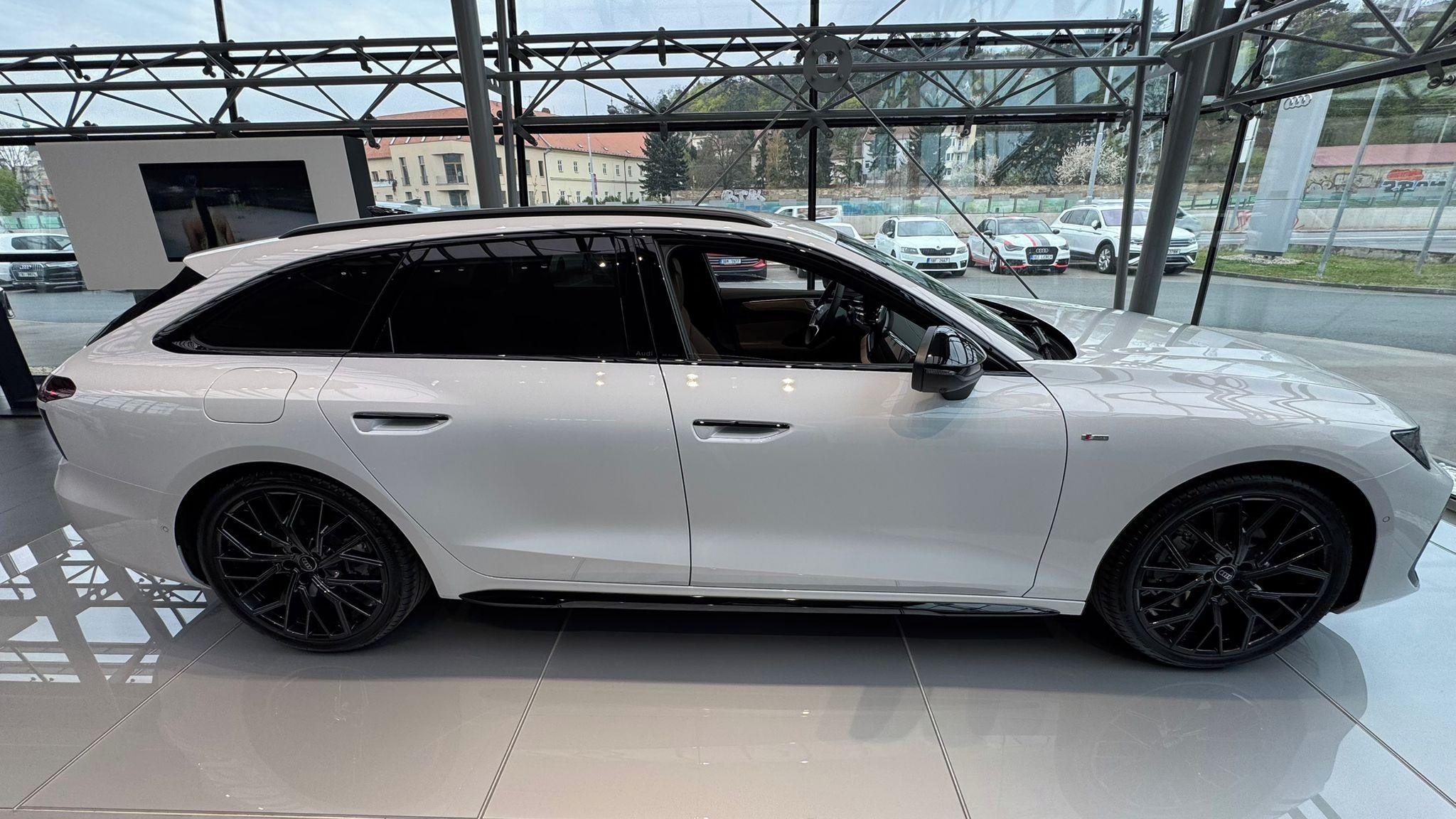 Audi A6, 3.0TDI quattro 220kW S-line - fotka 6
