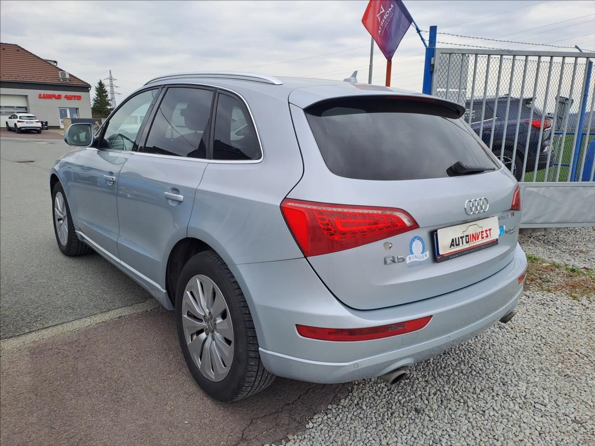 Audi Q5, 2,0 TFSI HYBRID QUATTRO - fotka 4