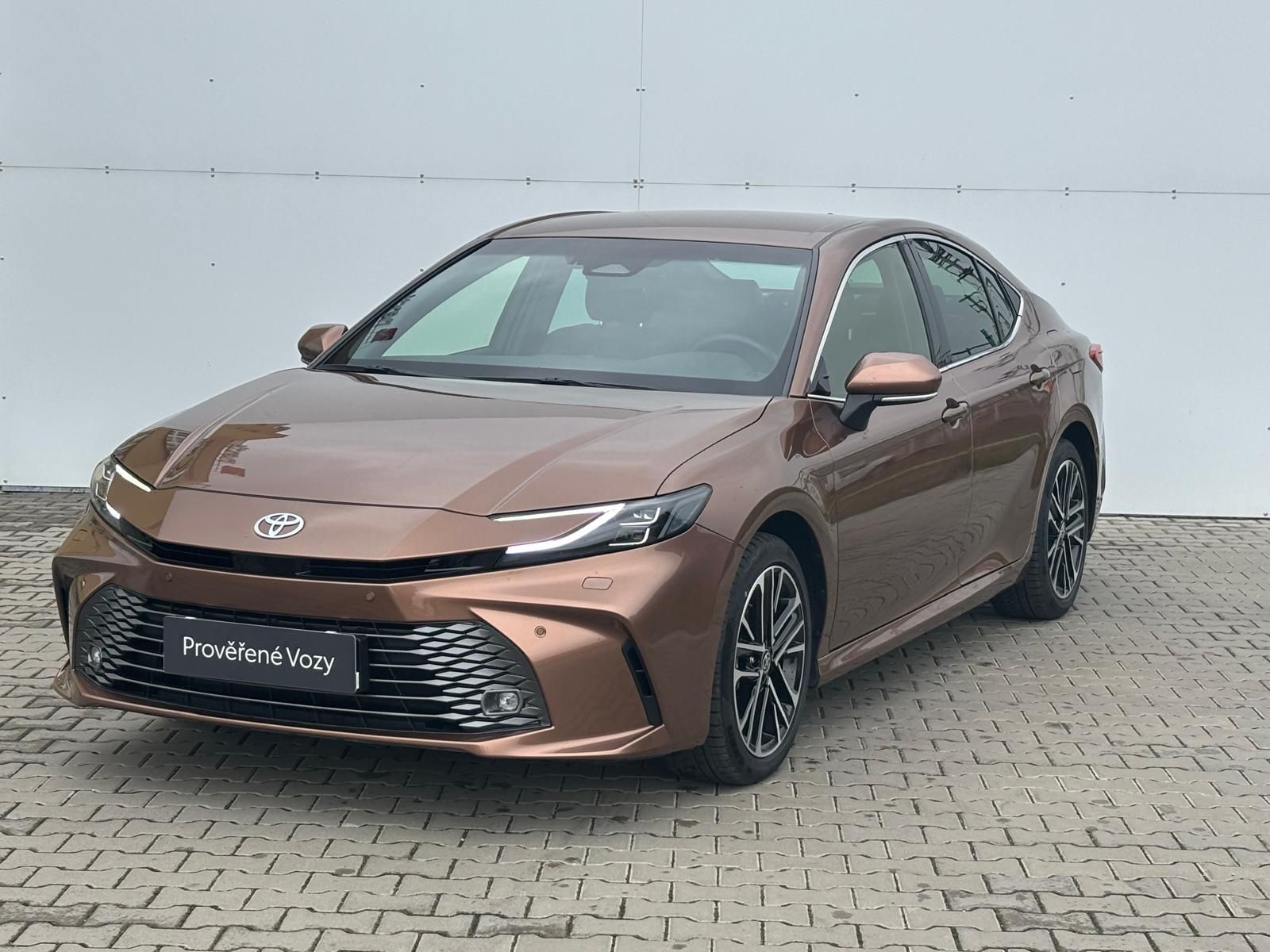 Toyota Camry, 2.5 Hybrid e-CVT Prestige