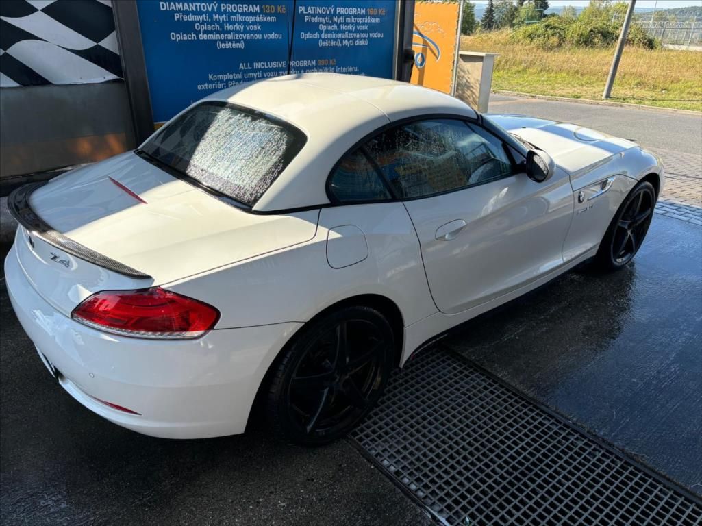 BMW Z4, sDrive 20i Automat, kůže - fotka 4