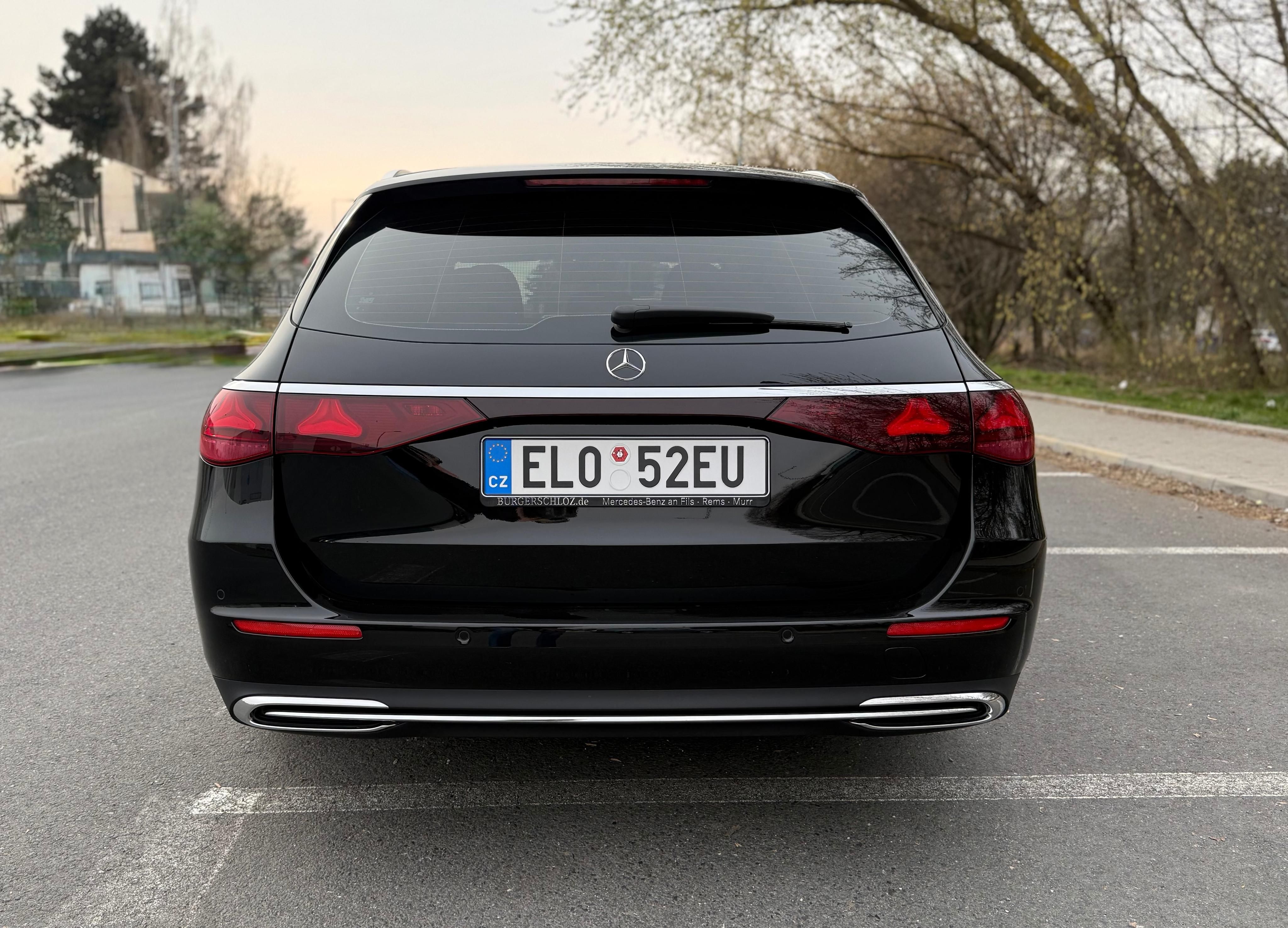 Mercedes-Benz Třídy E, E300de kombi Plug in Hybrid - fotka 6