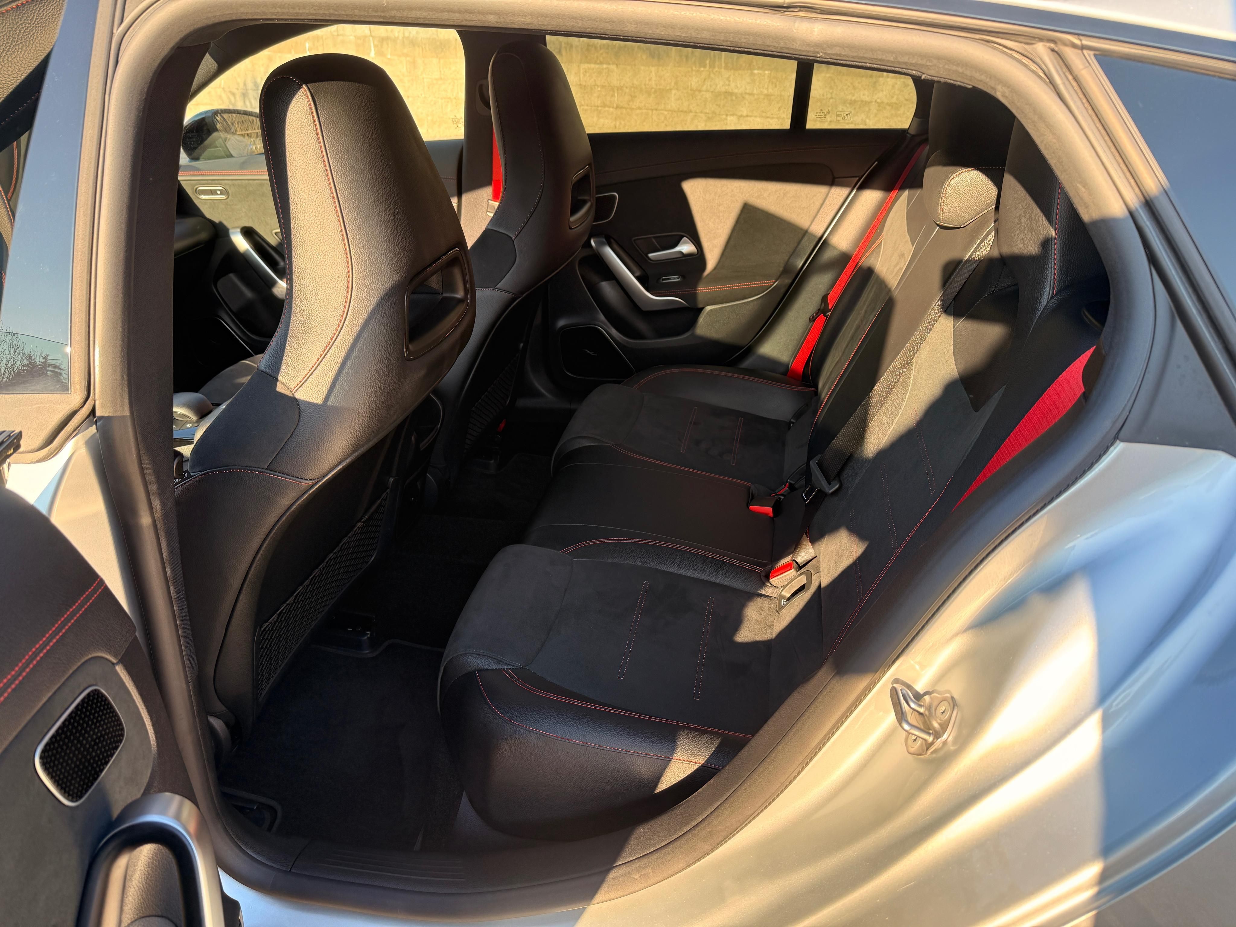Mercedes-Benz CLA, 2.0i AMG 4MATIC SHOOTING BRAKE - fotka 4