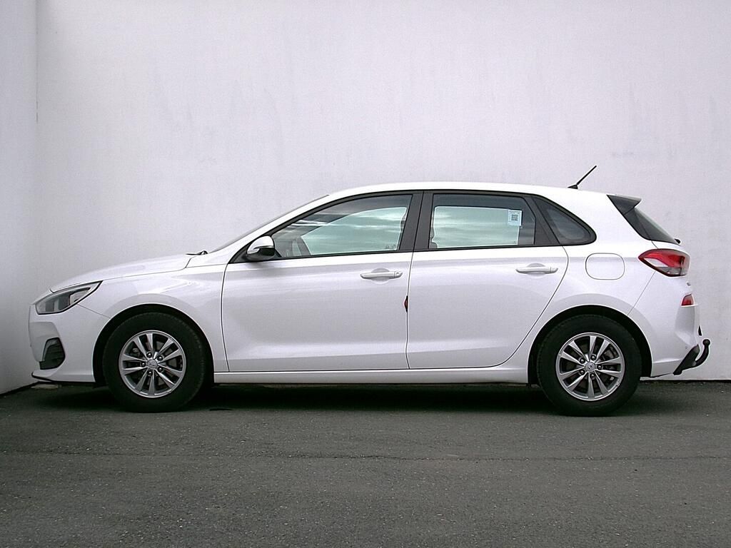 Hyundai i30, Comfort 1.4 MPI 73 kW - fotka 3