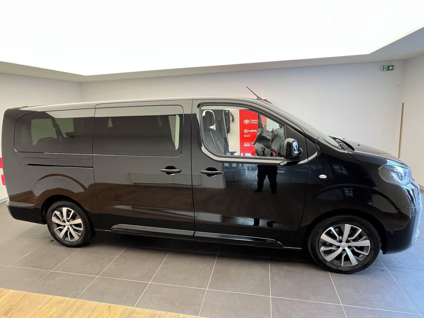Toyota Proace Verso, L2 - 2.0L Diesel - 6 MT