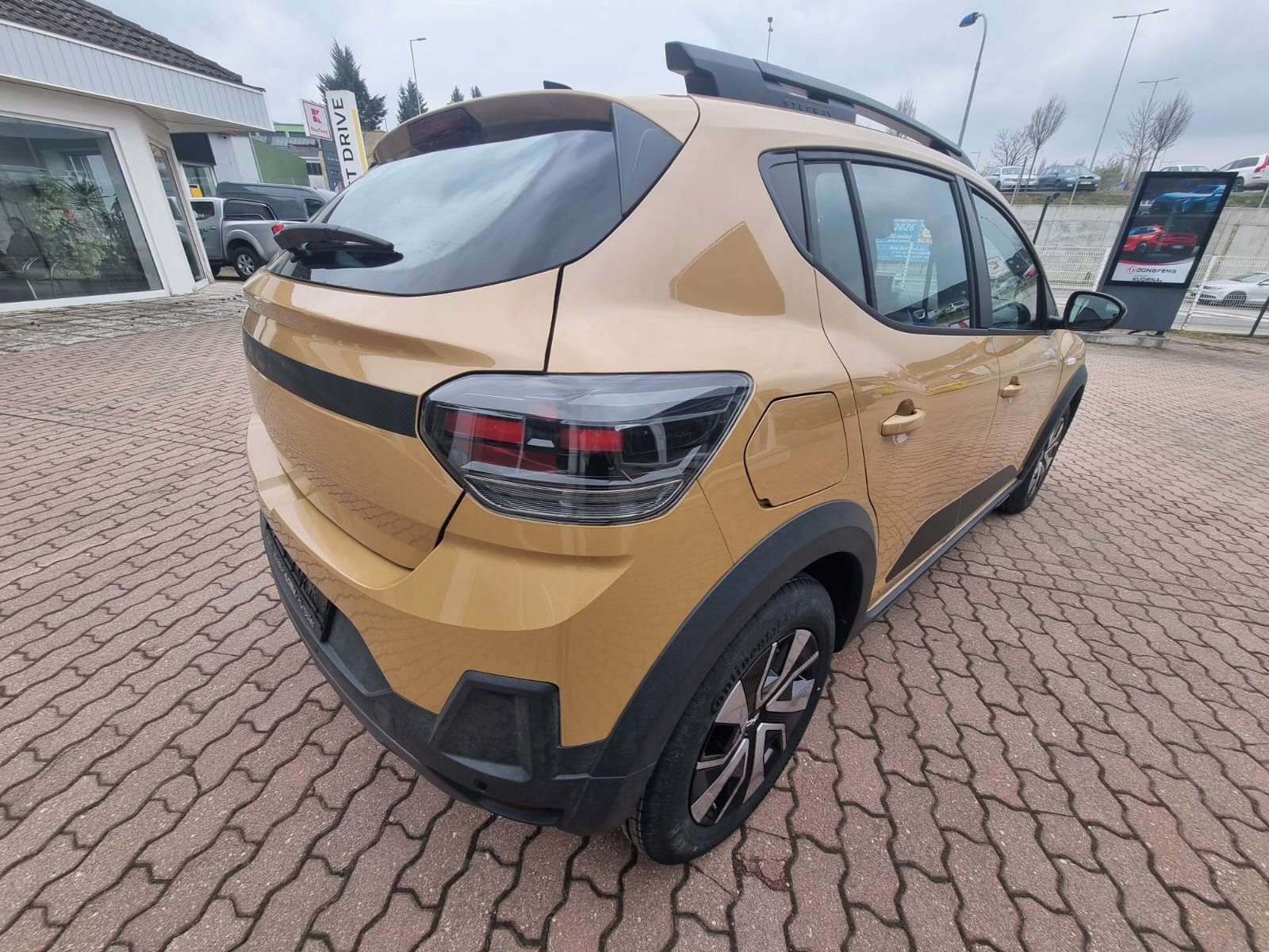 Dacia Sandero, Stepway Expression TCe 110 - fotka 6