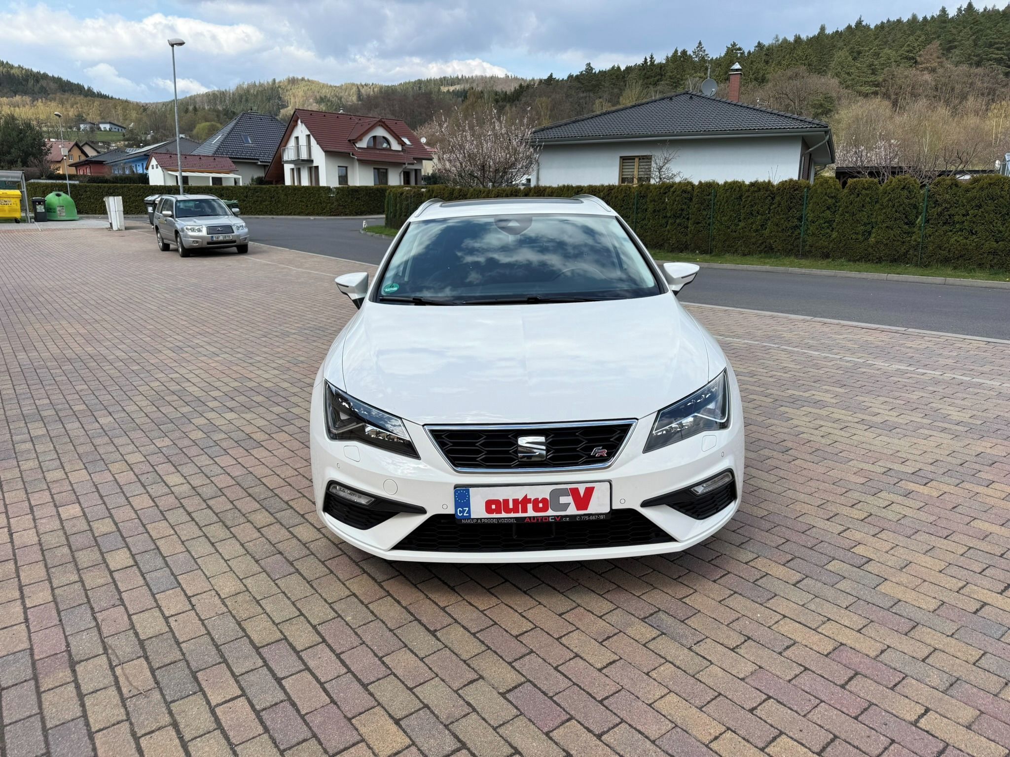 Seat Leon, ST FR 2.0 TDI 135kW DSG - fotka 4