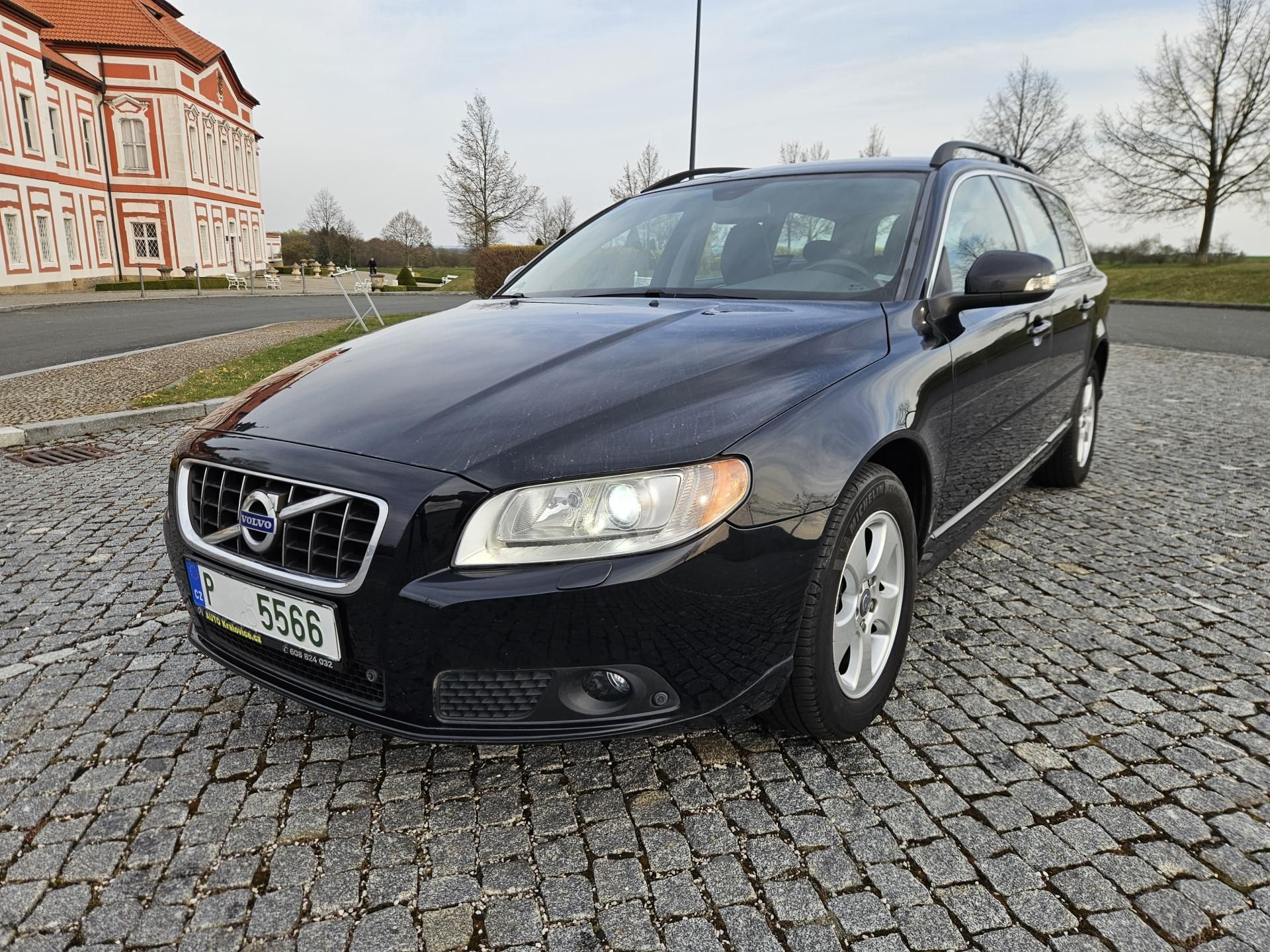 Volvo V70, 2.4 D5 151kw, MOŽNÉ SPLÁTKY - fotka 2