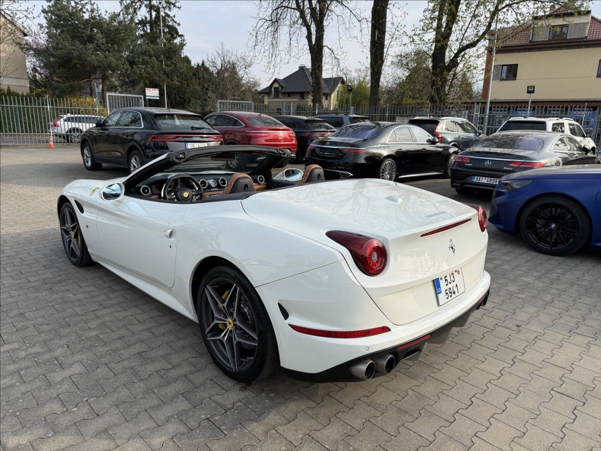 Ferrari California, T 3,9 V8 412 kW - fotka 5