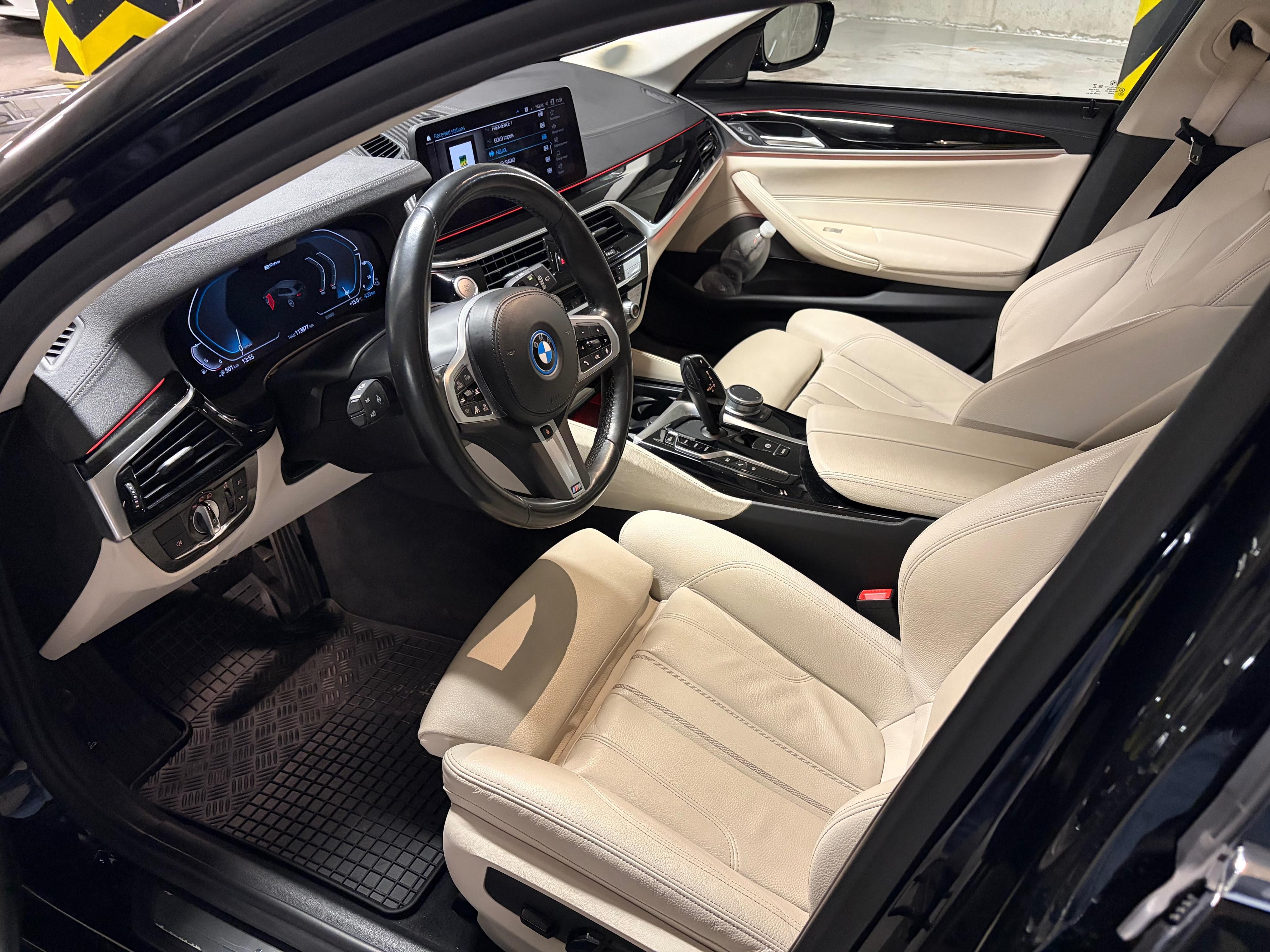 BMW Řada 5, 530e Plug-in Hybrid - fotka 3