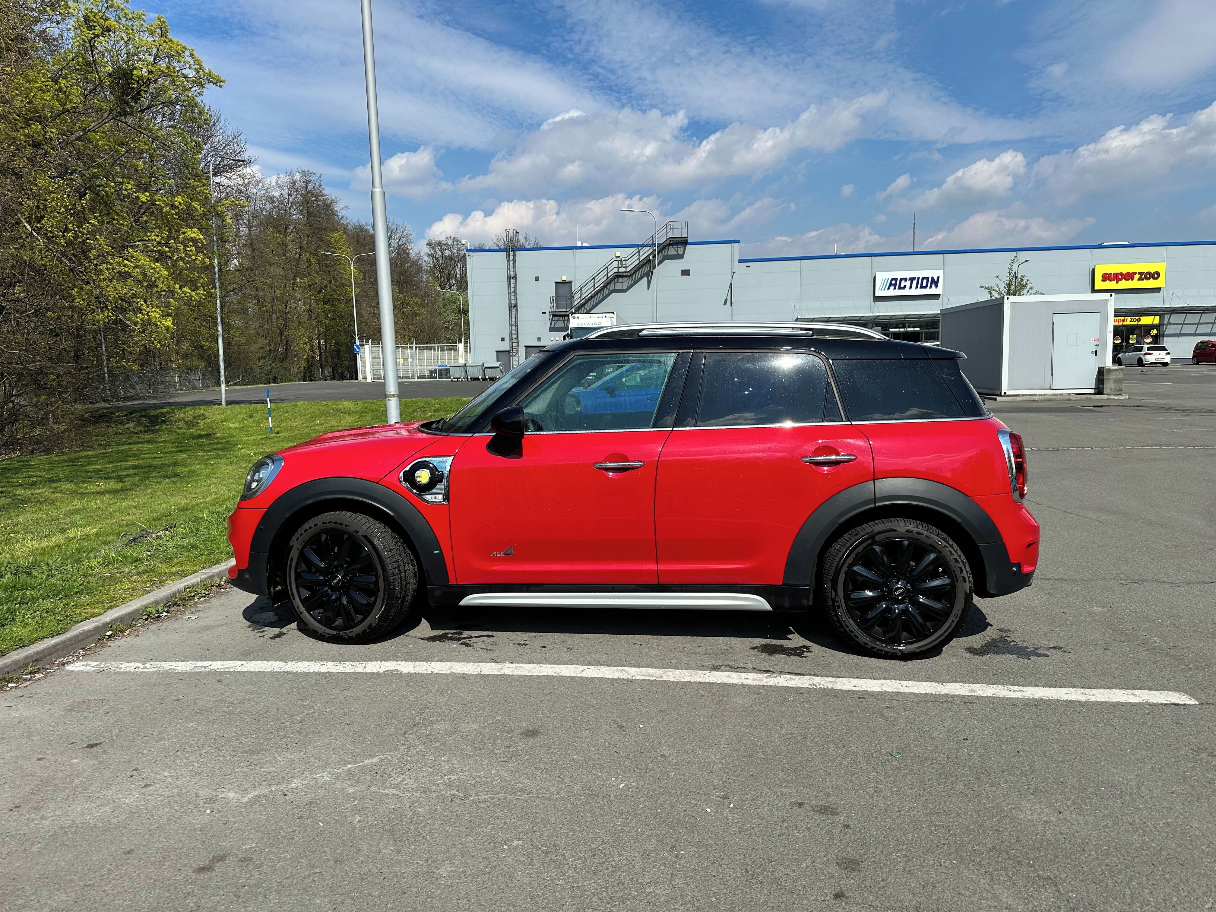 Mini Countryman, Mini Countryman Cooper SE ALL4 - fotka 3