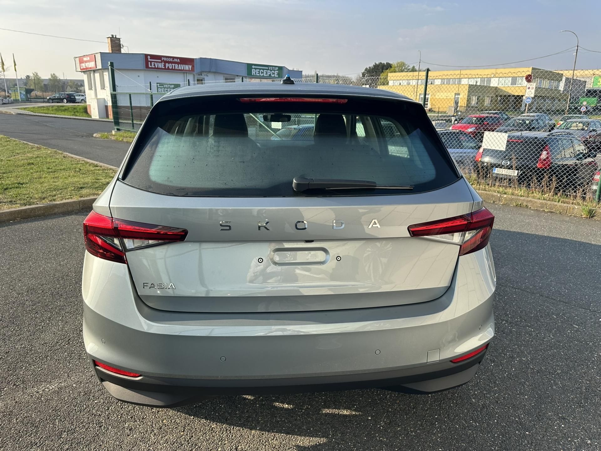 Škoda Fabia, CLASSIC 1.0TSI 70kW + tažné - fotka 5