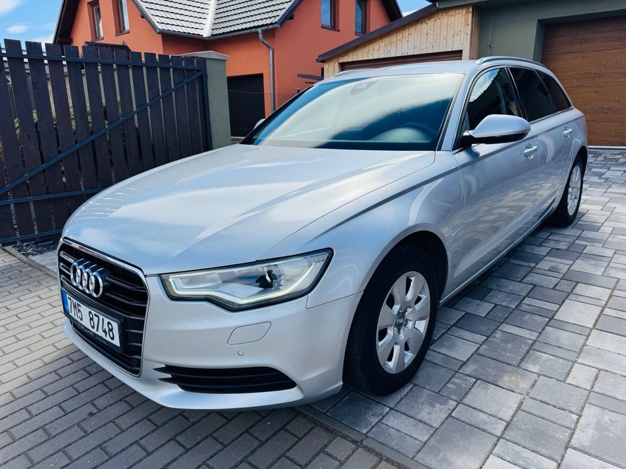 Audi A6, Avant 2.0TDi 130kW - fotka 6