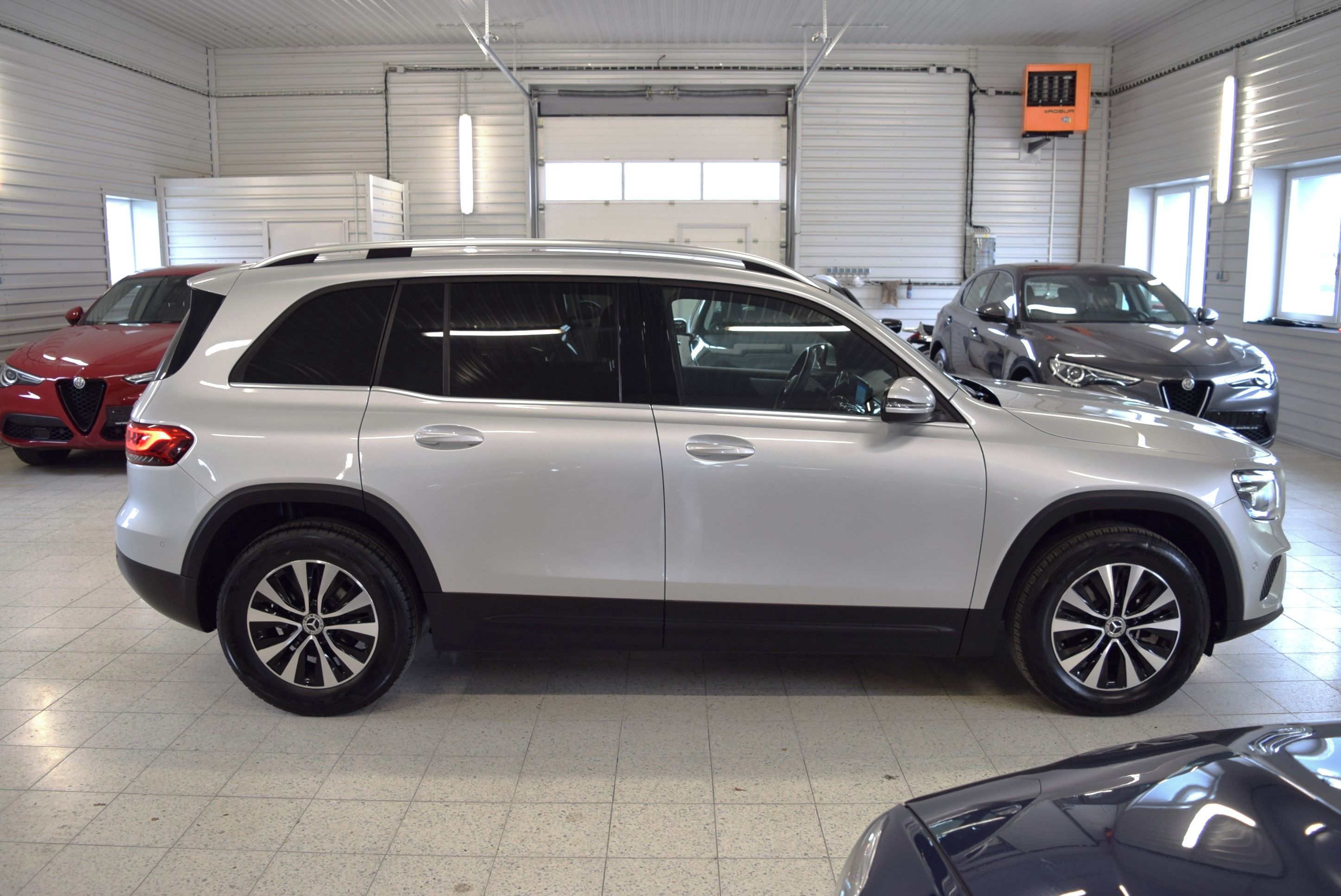 Mercedes-Benz GLB, 200 D 4 MATIC BUSINESS 2022 - fotka 6
