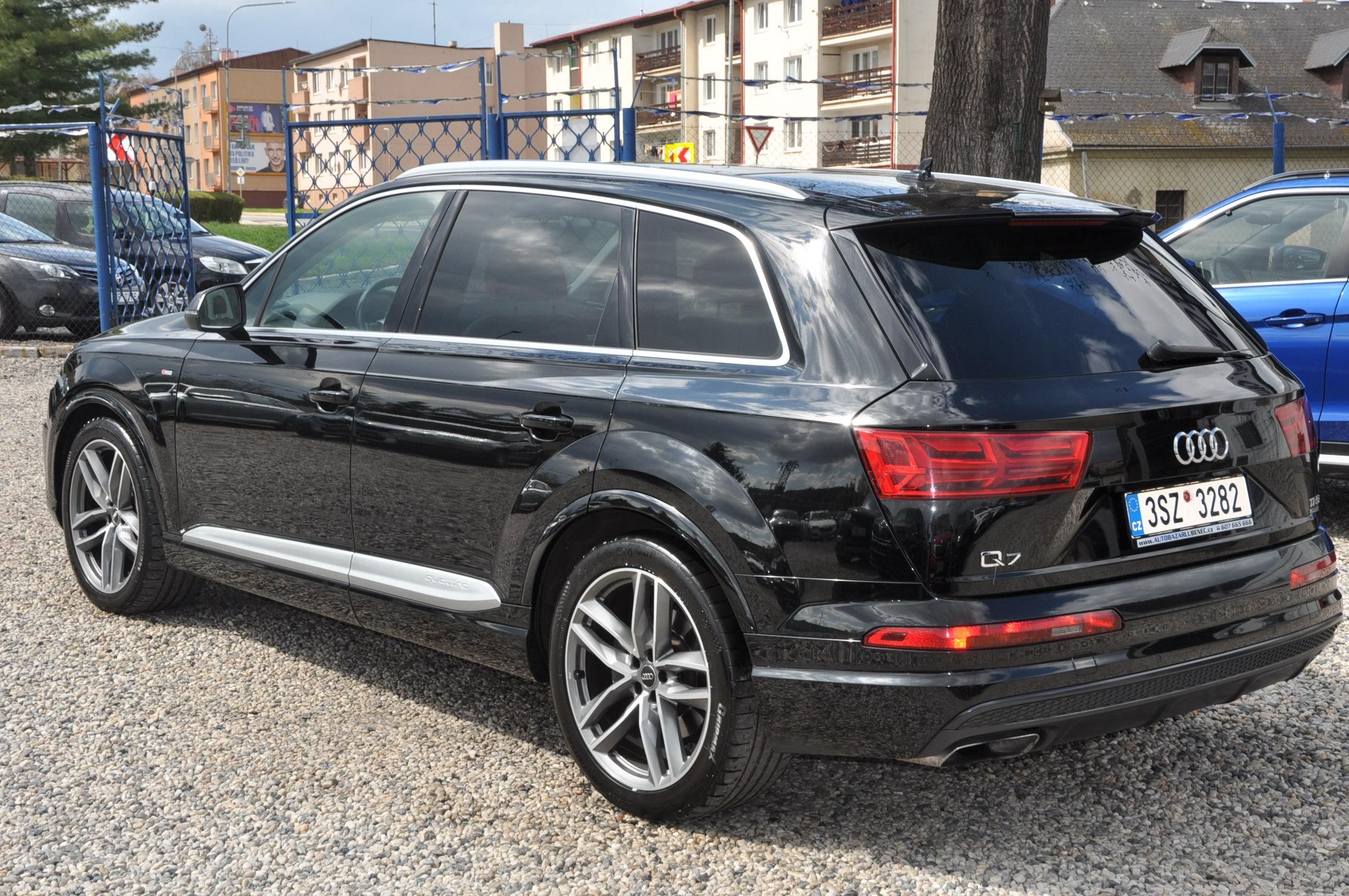 Audi Q7, 3.0TFSi 245kW 4x4 S-line 7.mís - fotka 4