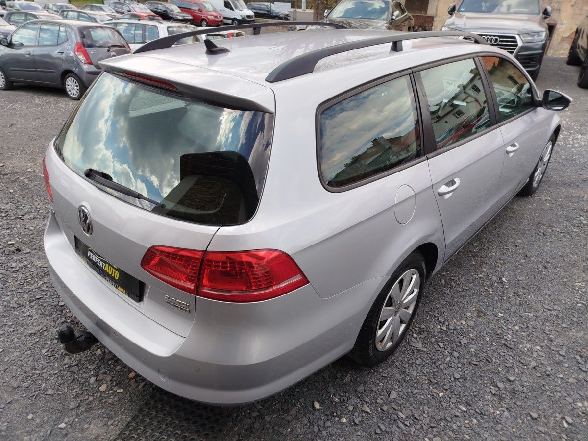 Volkswagen Passat, 2,0 TDi 103kW, 10xAirbag, TZ - fotka 6