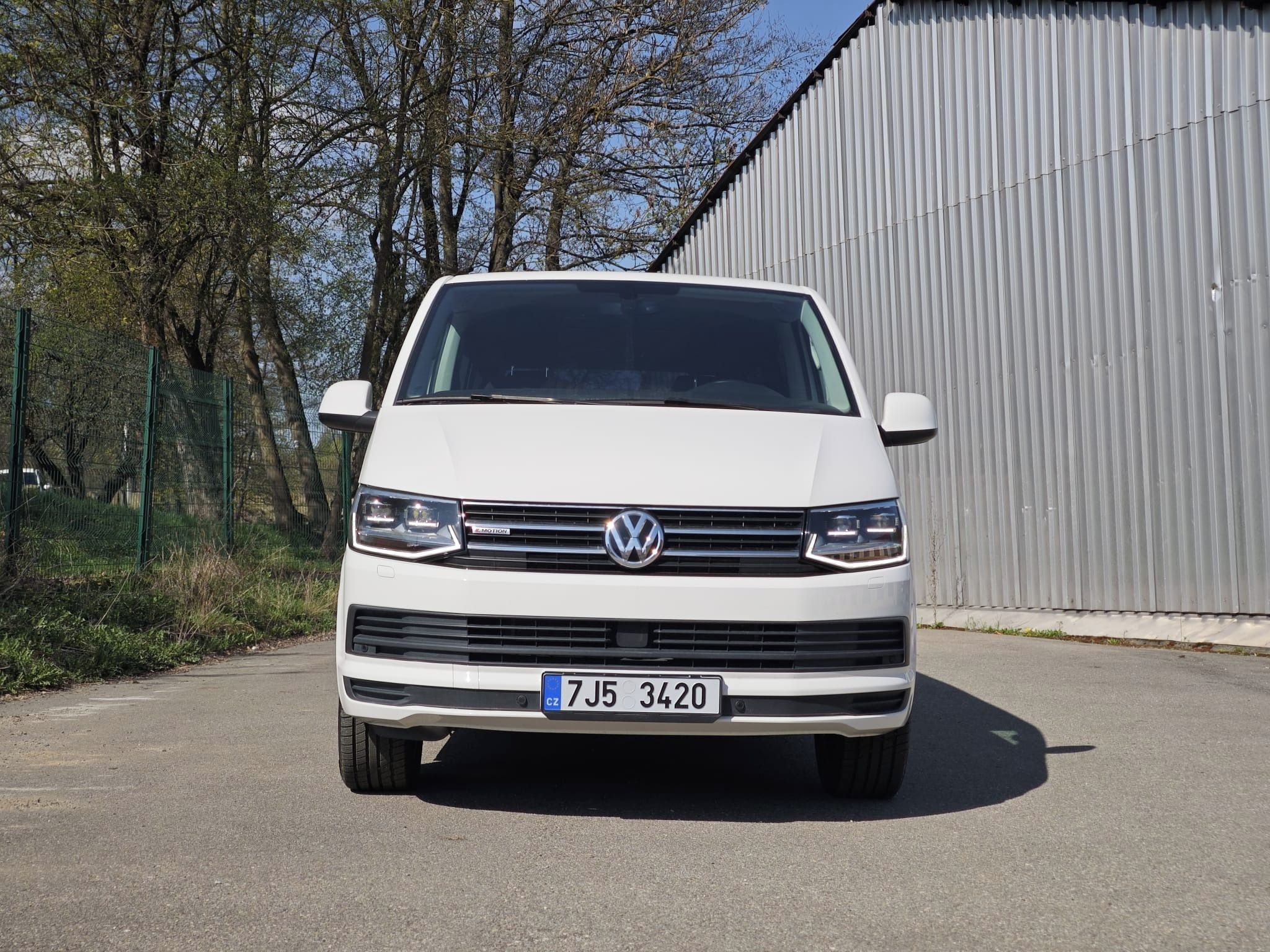 Volkswagen Multivan, dlouhý, 4x4, DSG, tažné - fotka 2