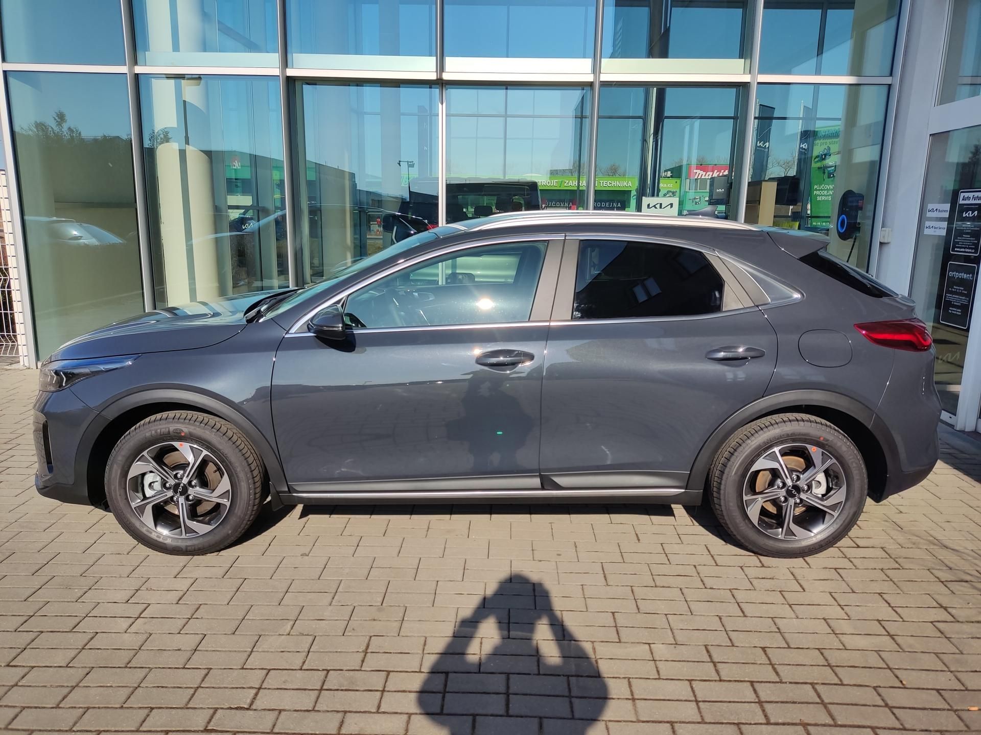 Kia XCee´d, 1,0 T-GDi GPF EXCLUSIVE + WINT - fotka 3