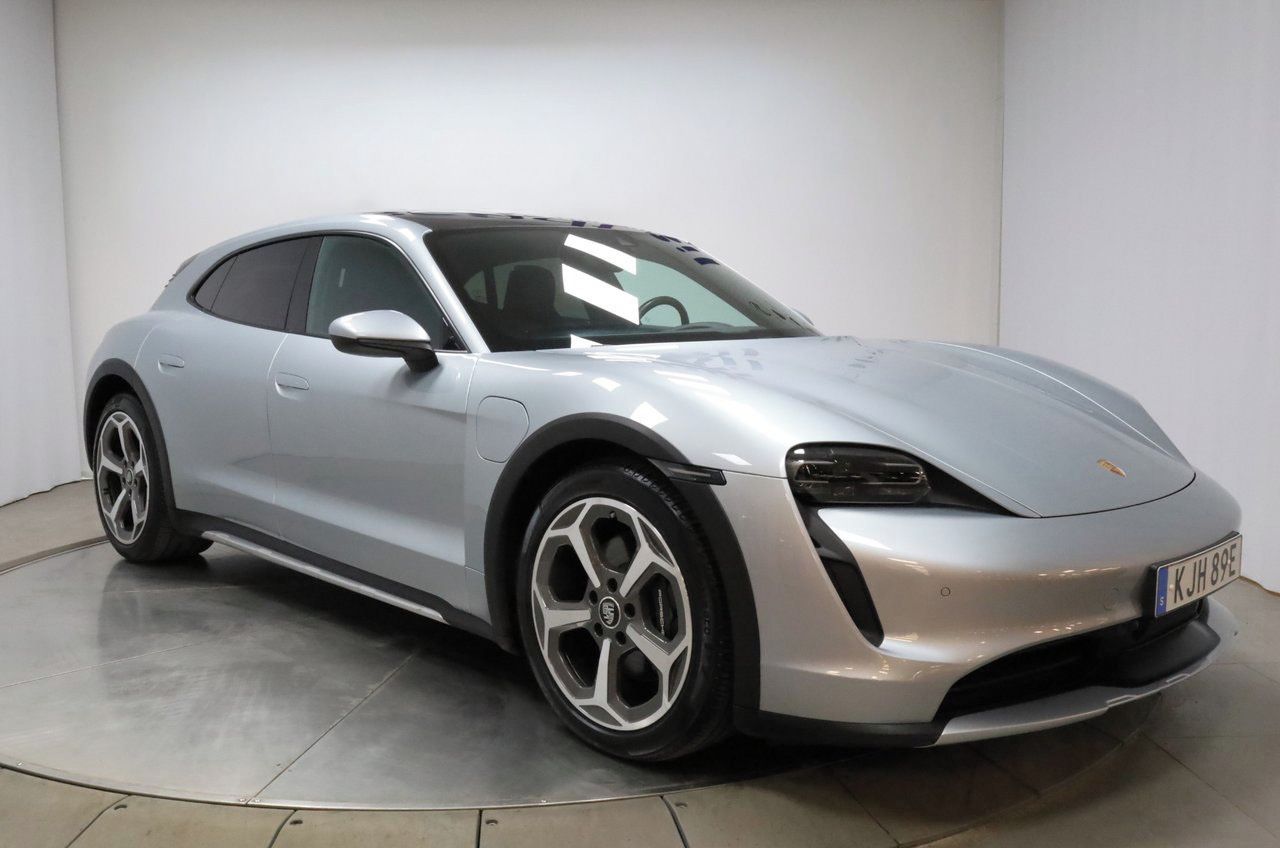 Porsche Taycan, 4 Cross Turismo Pano BOSE - fotka 2