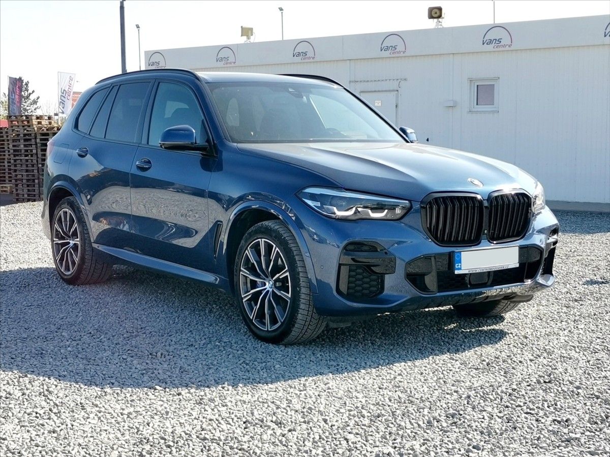BMW X5, 30D Xd M Sport*HUD*Pano*tažné - fotka 2