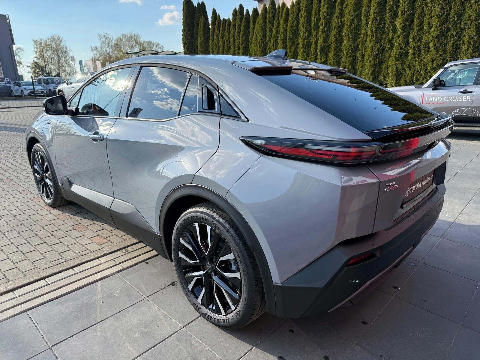 Toyota C-HR, Style Dynamic 77kWh 224PS - fotka 4