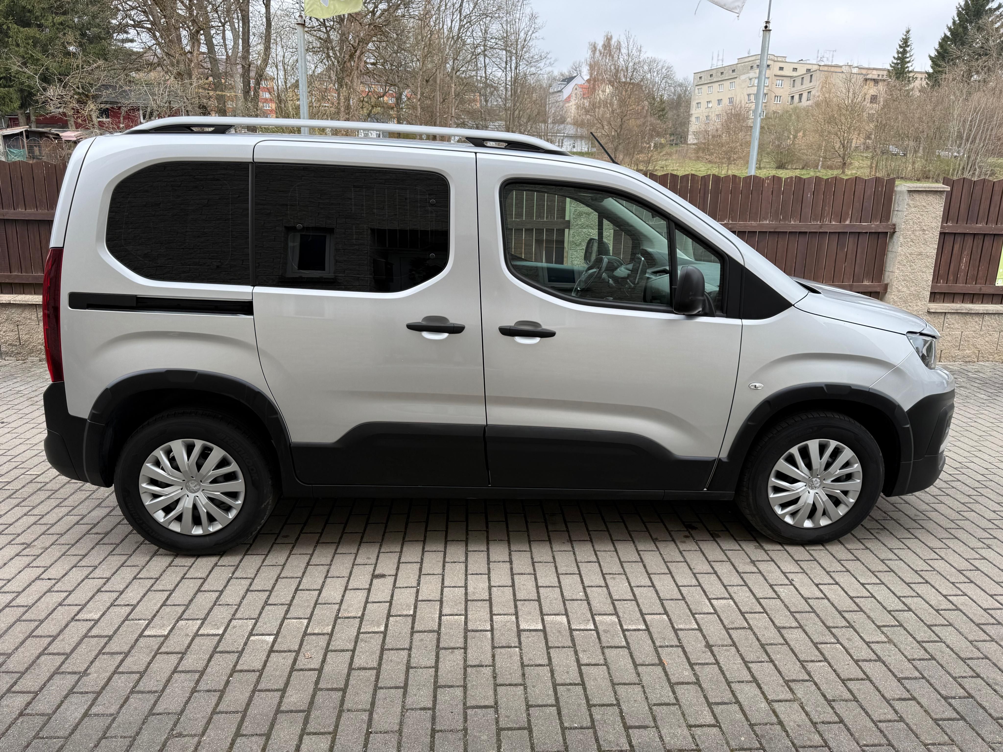 Peugeot Rifter, 1,5 HDI 96kW ACTIVE*1.MAJITEL - fotka 6