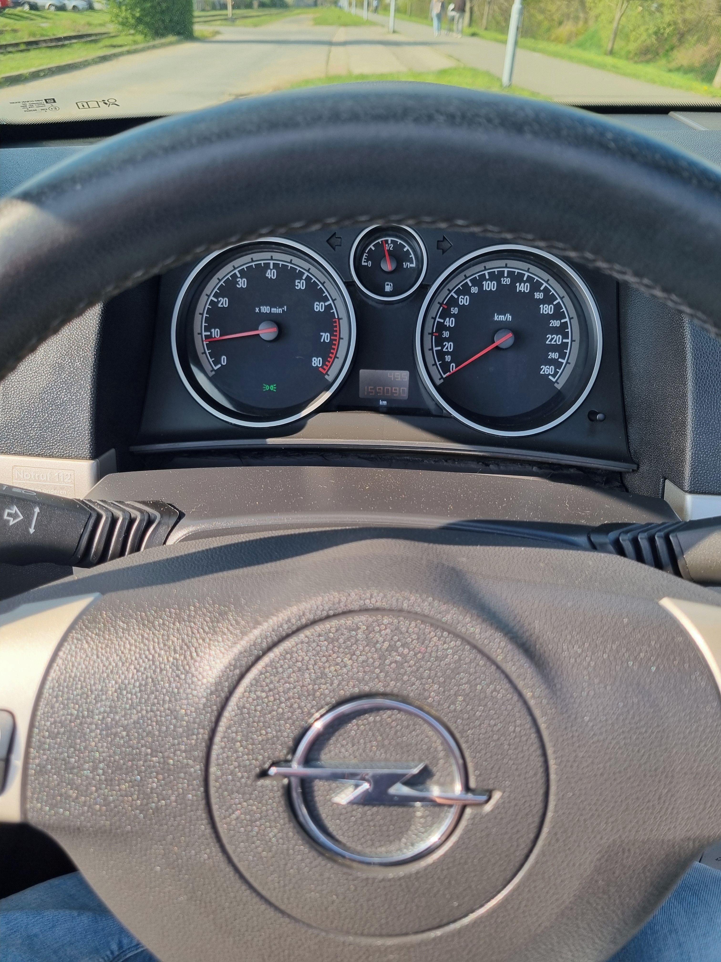 Opel Astra, Twin Top 1,8i16v, 159 t.km! - fotka 6