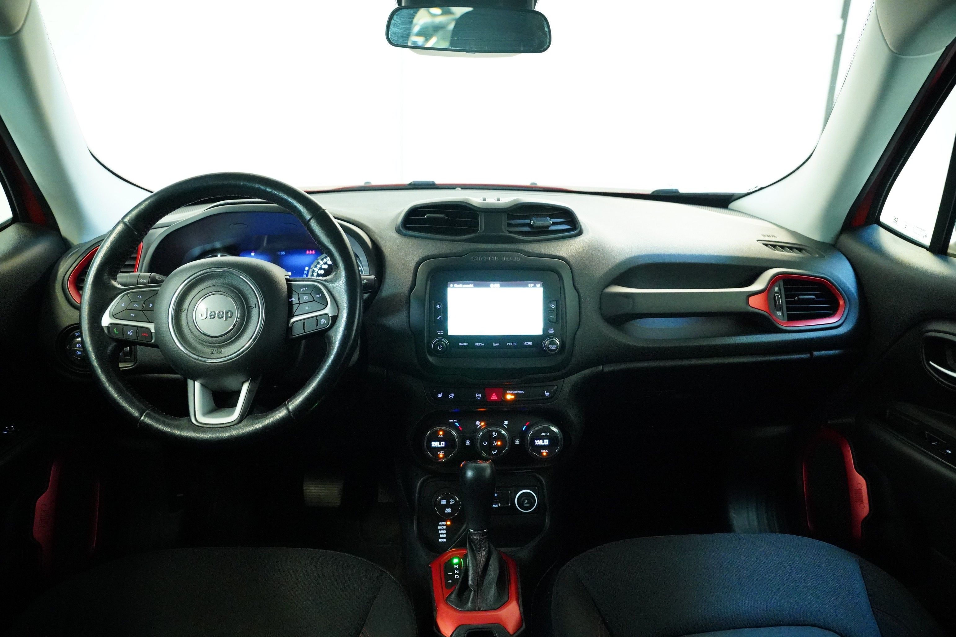 Jeep Renegade, 2.0 M-Jet 125 kW 4x4 Trailhawk - fotka 5