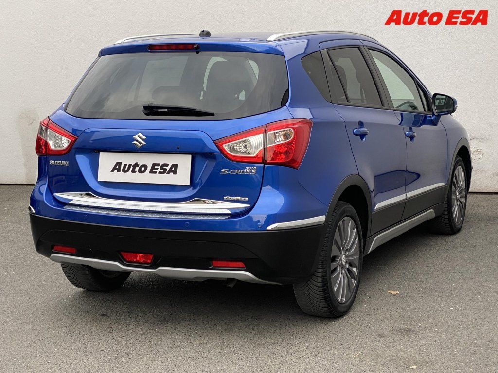Suzuki S-Cross, 1.6i,4x4 - fotka 4