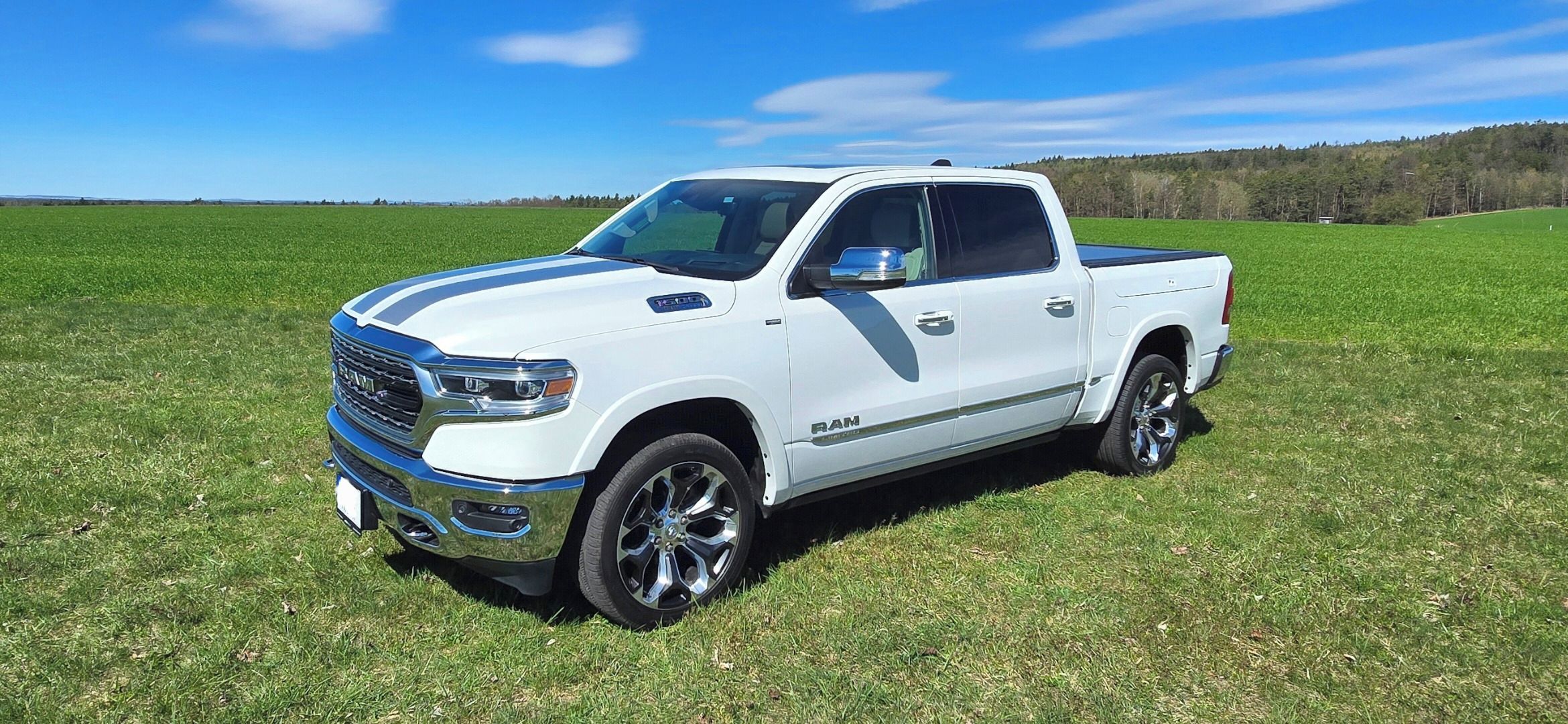 Dodge Ram 1500, LIMITED  7000 KM  ČR  JAK NOVÝ