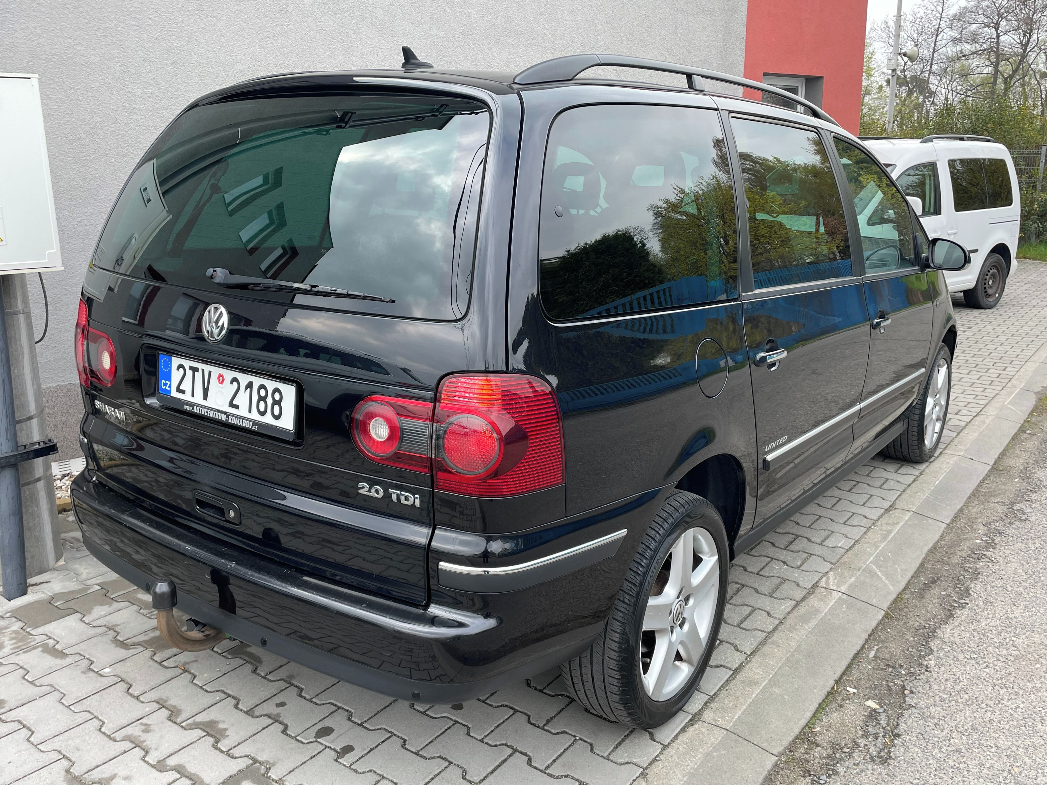 Volkswagen Sharan, 2.0 TDI United Serv.kniha - fotka 5