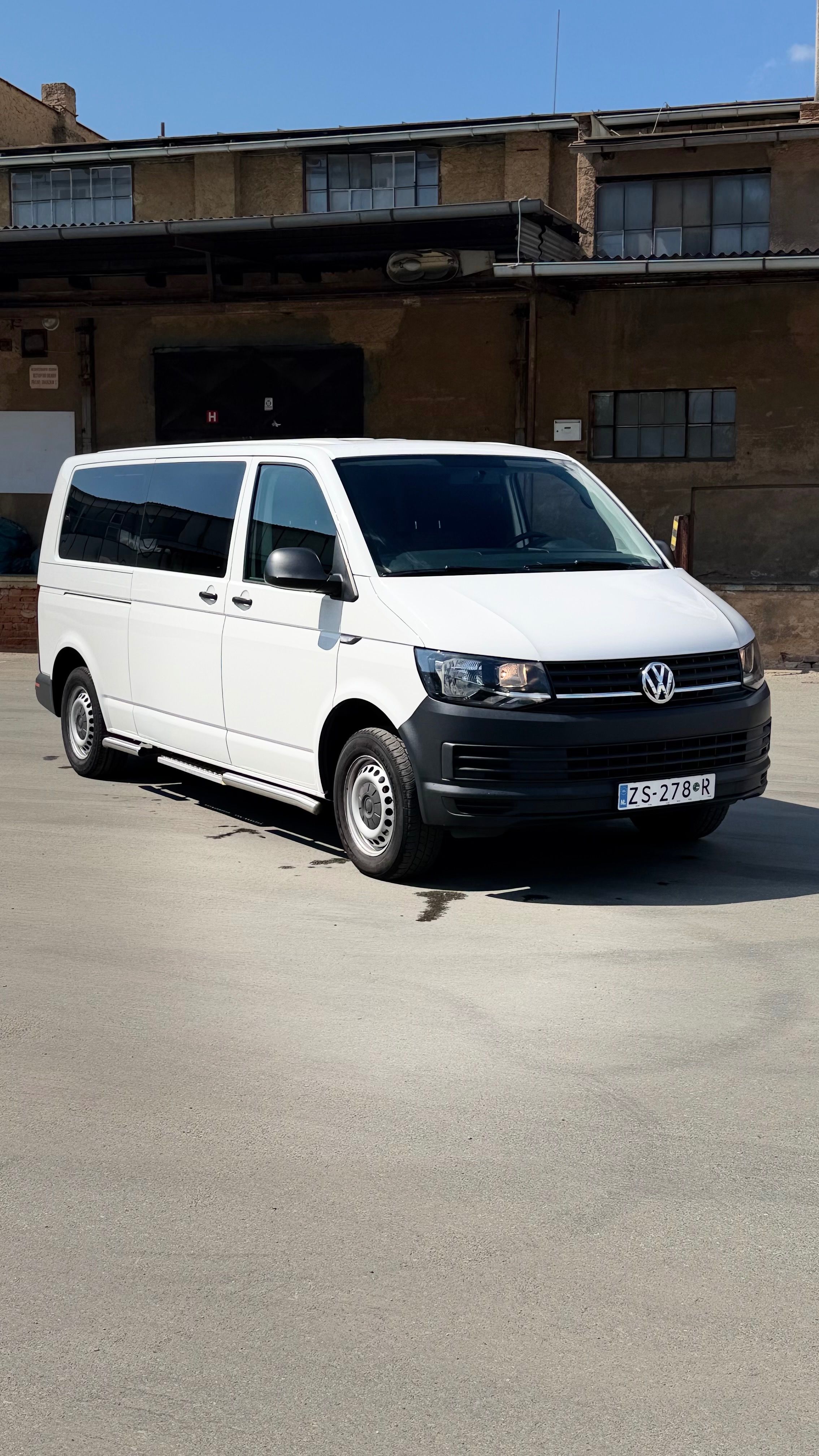 Volkswagen Transporter, 2.0TDI DSG  110KW 9 míst Long - fotka 5