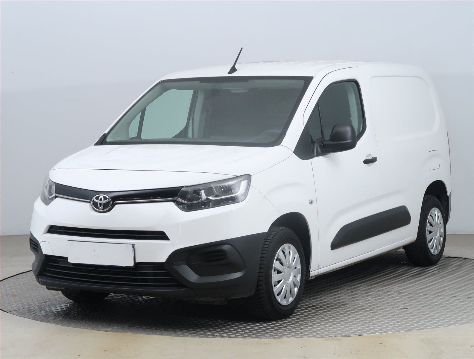 Toyota Proace City, 1.5 D4-D, L1, Odpočet DPH - fotka 2