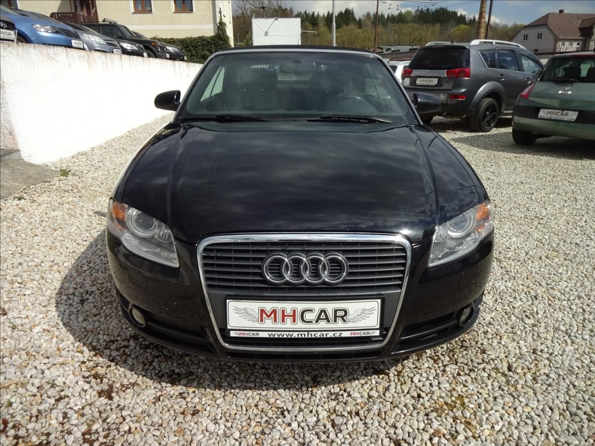 Audi A4, 1,8 T 120kW CABRIO - fotka 2