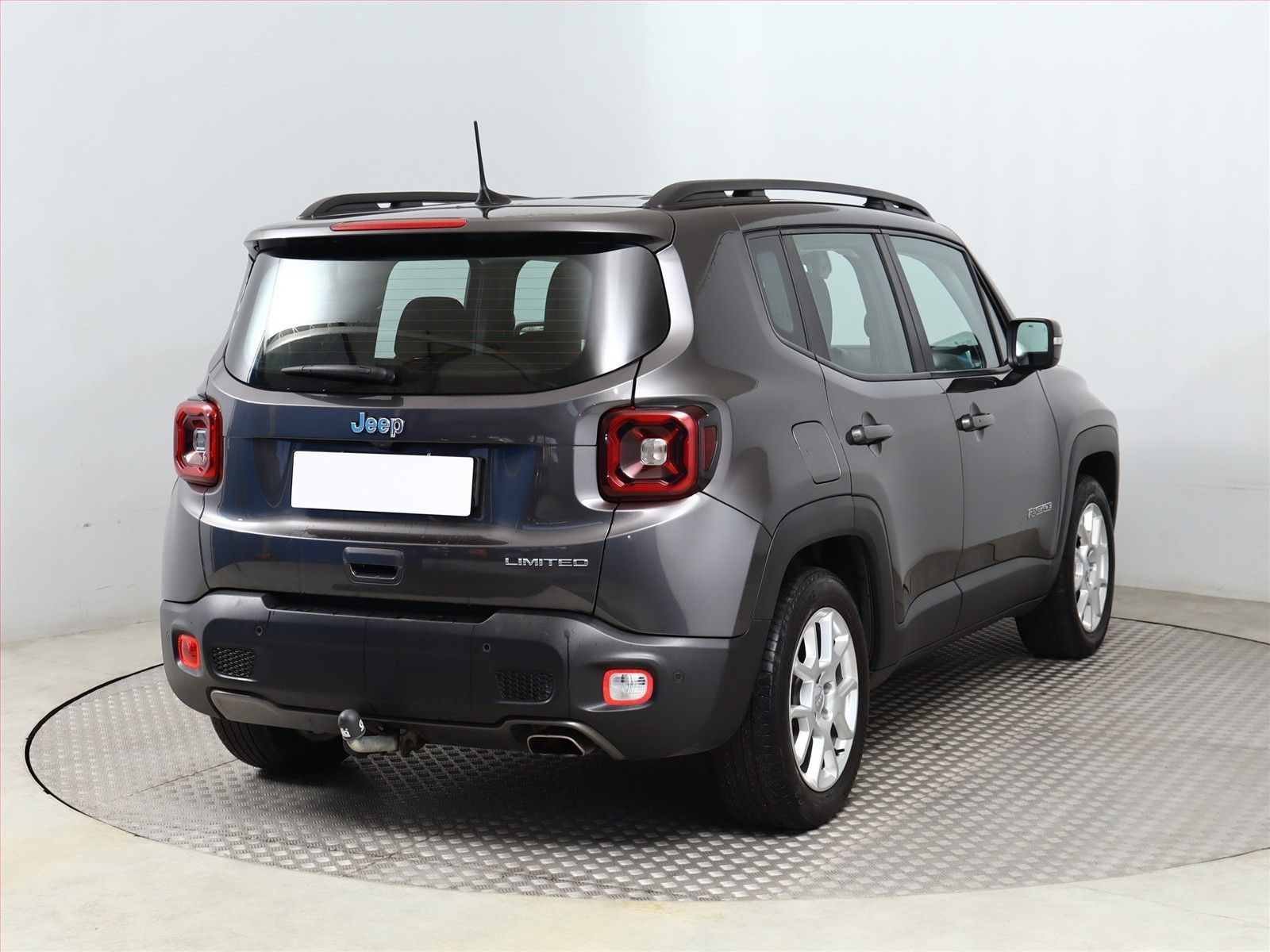 Jeep Renegade, 1.0 T-GDI, Limited, ČR,1.maj - fotka 5