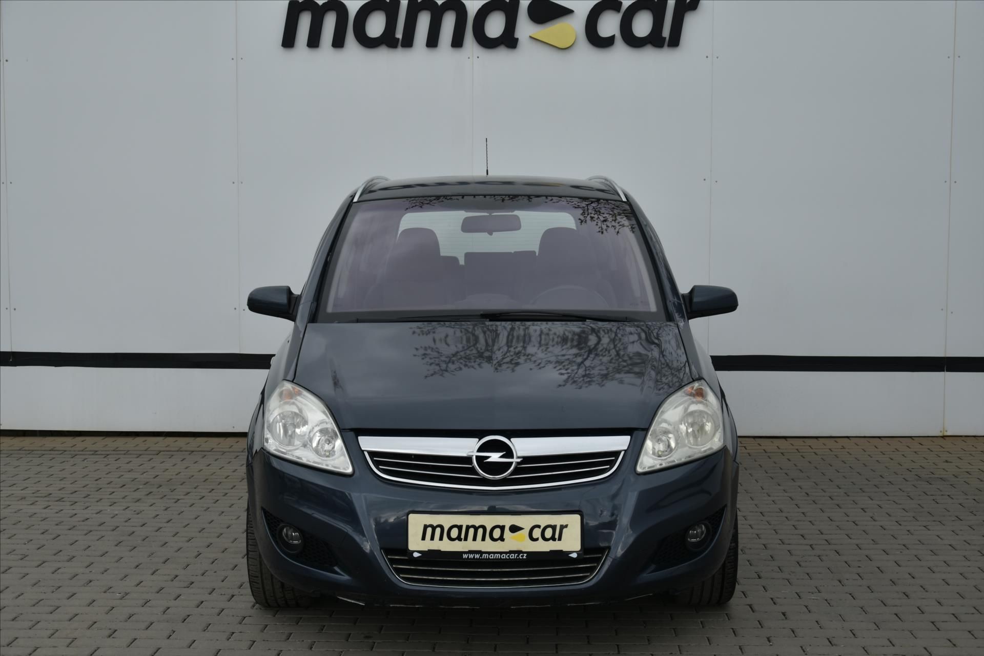 Opel Zafira, 1.9 CDTi 110kW 7MÍST 1.MAJ. ČR - fotka 2